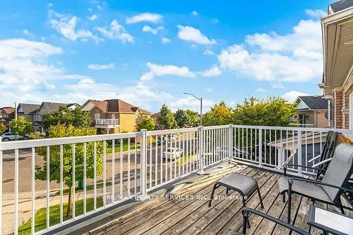 Photo 24 of 130 Dells Crescent, Brampton, Fletcher's Meadow — HOMEH