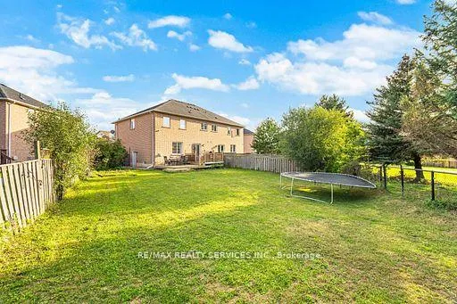 Photo 29 of 130 Dells Crescent, Brampton, Fletcher's Meadow — HOMEH