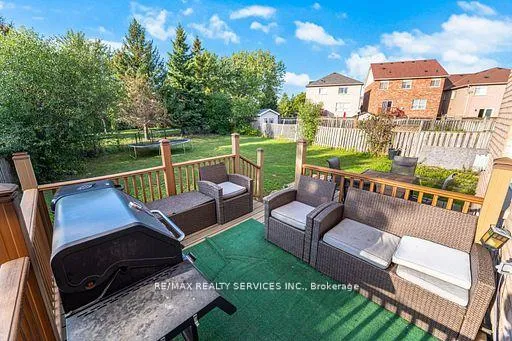 Photo 30 of 130 Dells Crescent, Brampton, Fletcher's Meadow — HOMEH