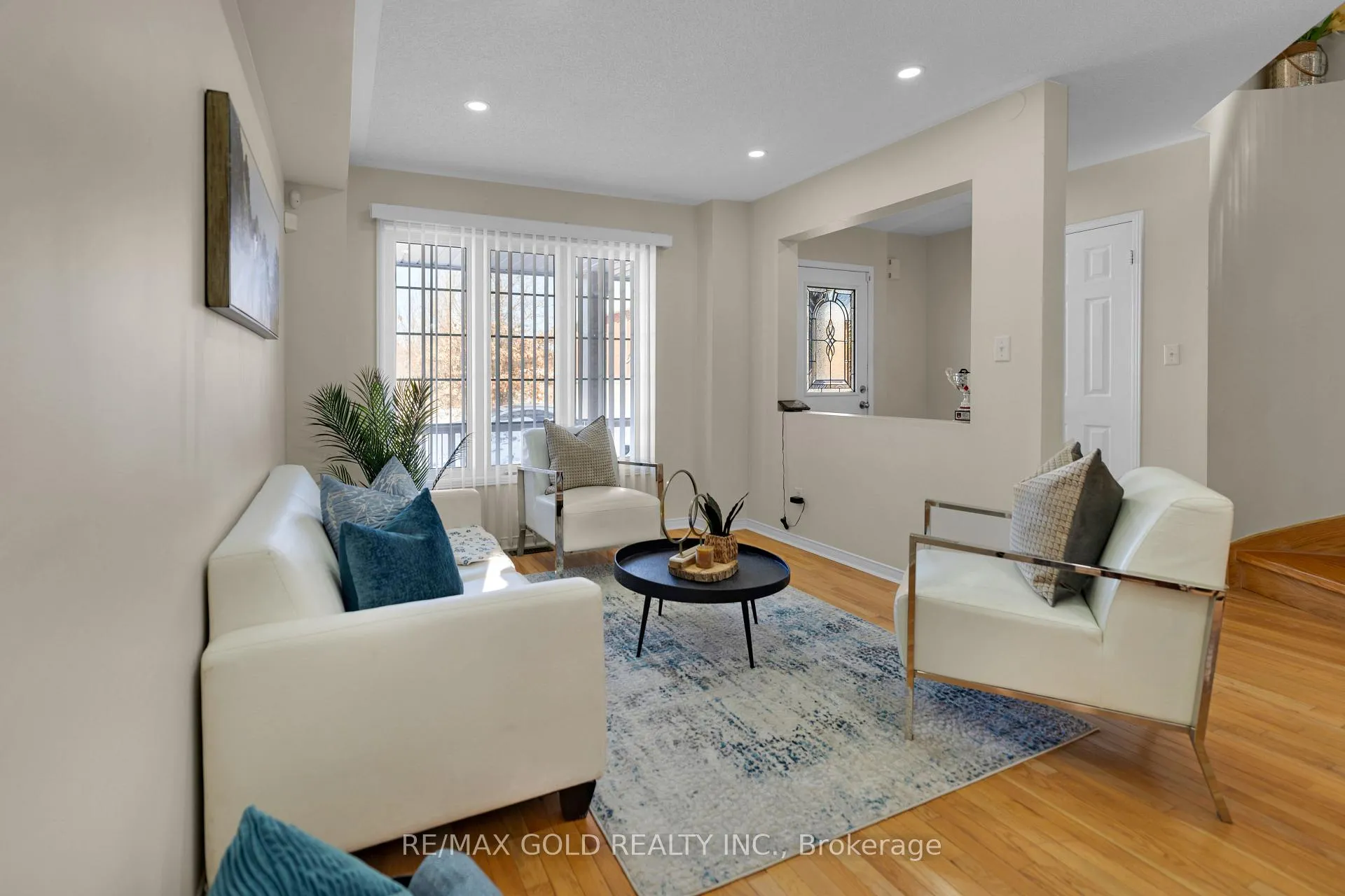 Photo 5 of 23 Schooner Drive, Brampton, Fletcher's Meadow — HOMEH