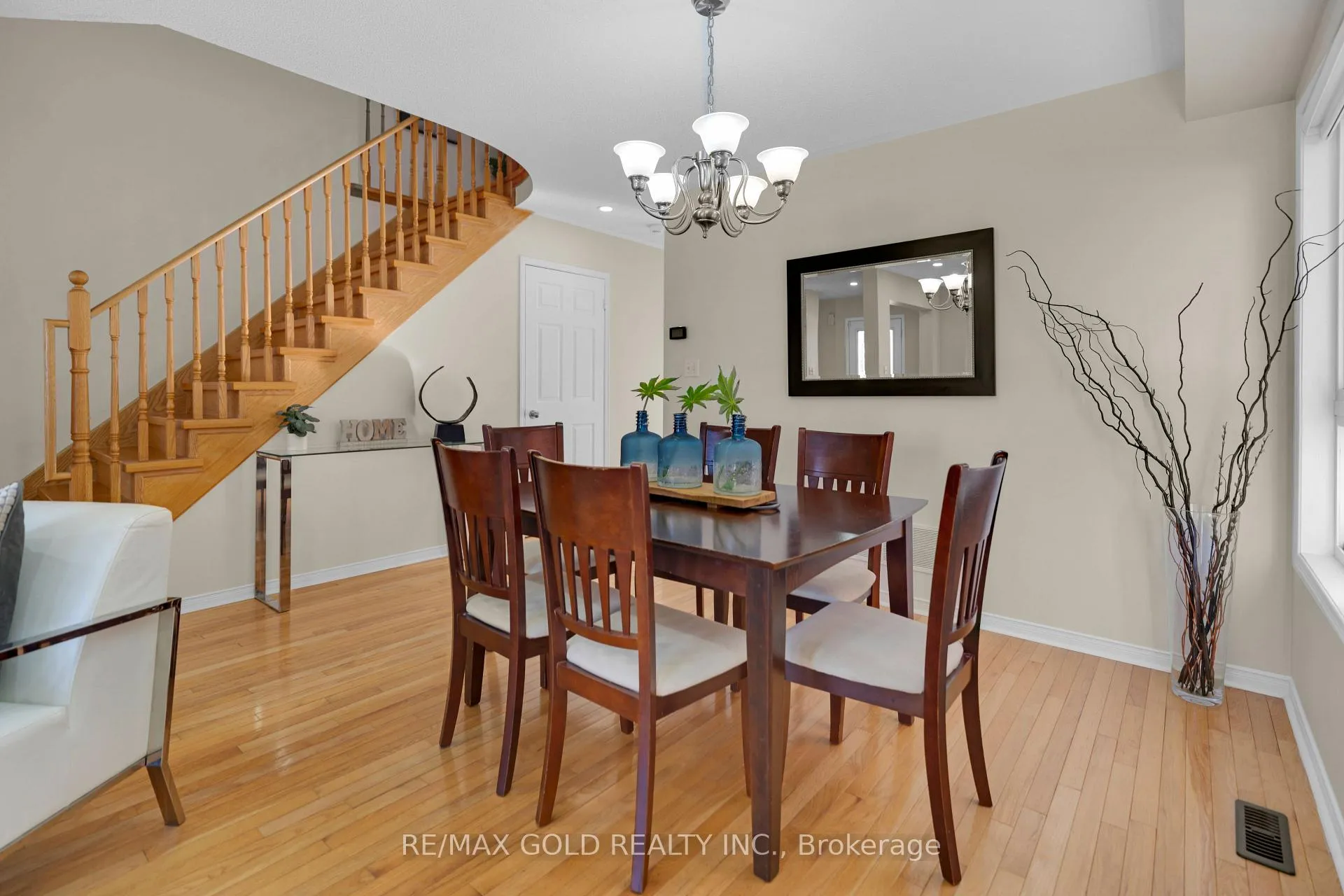 Photo 9 of 23 Schooner Drive, Brampton, Fletcher's Meadow — HOMEH