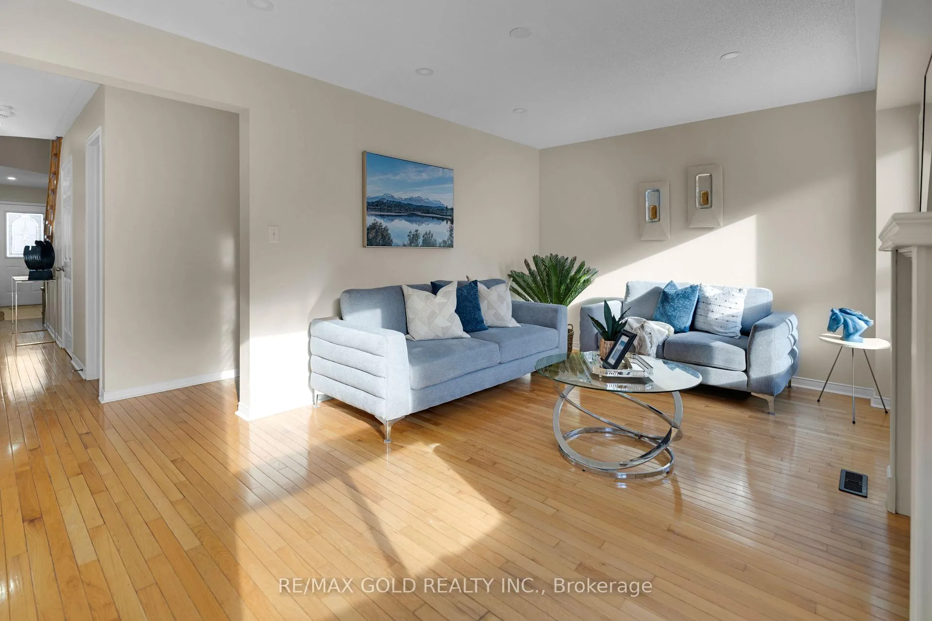 Photo 11 of 23 Schooner Drive, Brampton, Fletcher's Meadow — HOMEH