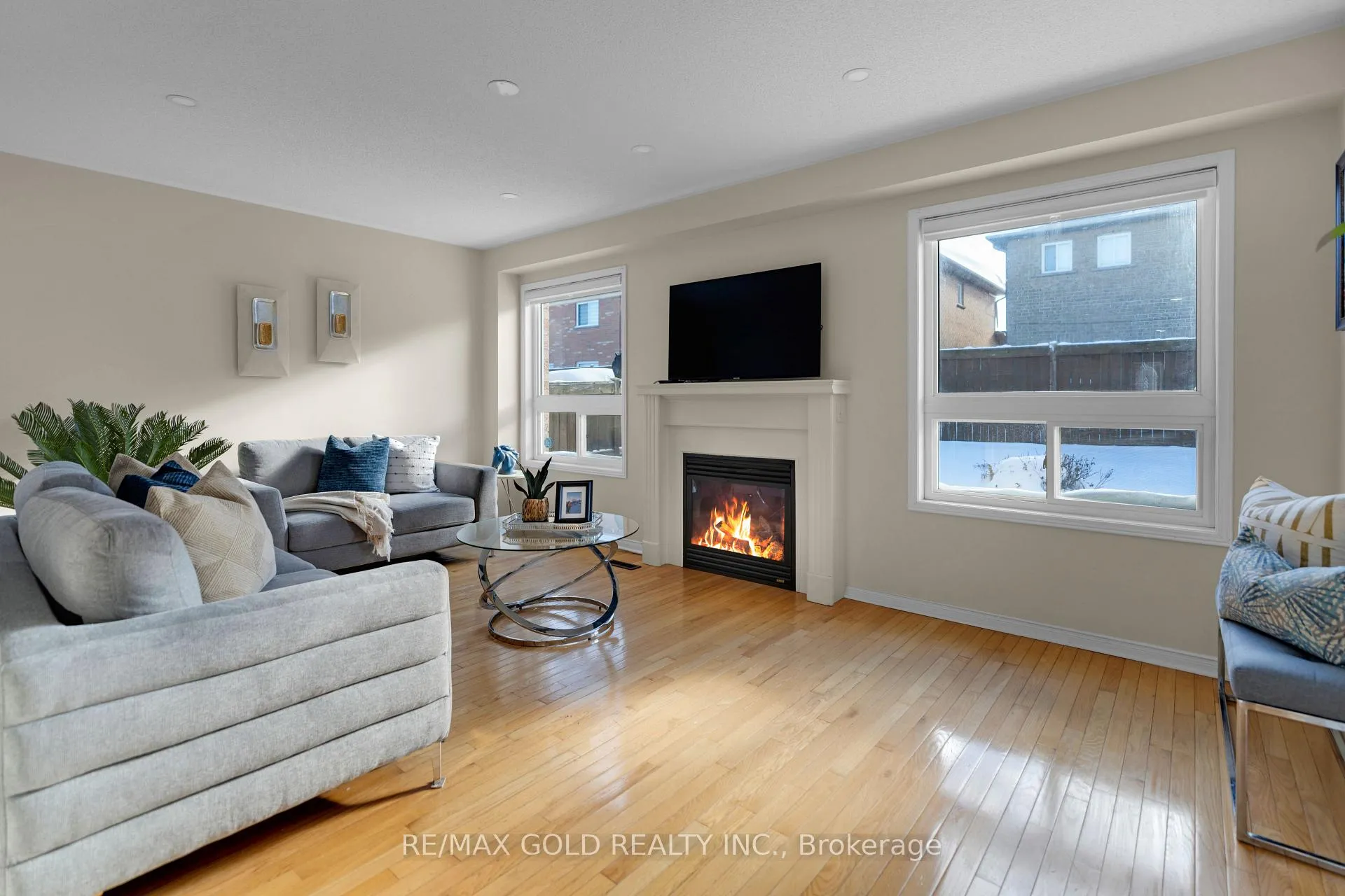 Photo 12 of 23 Schooner Drive, Brampton, Fletcher's Meadow — HOMEH
