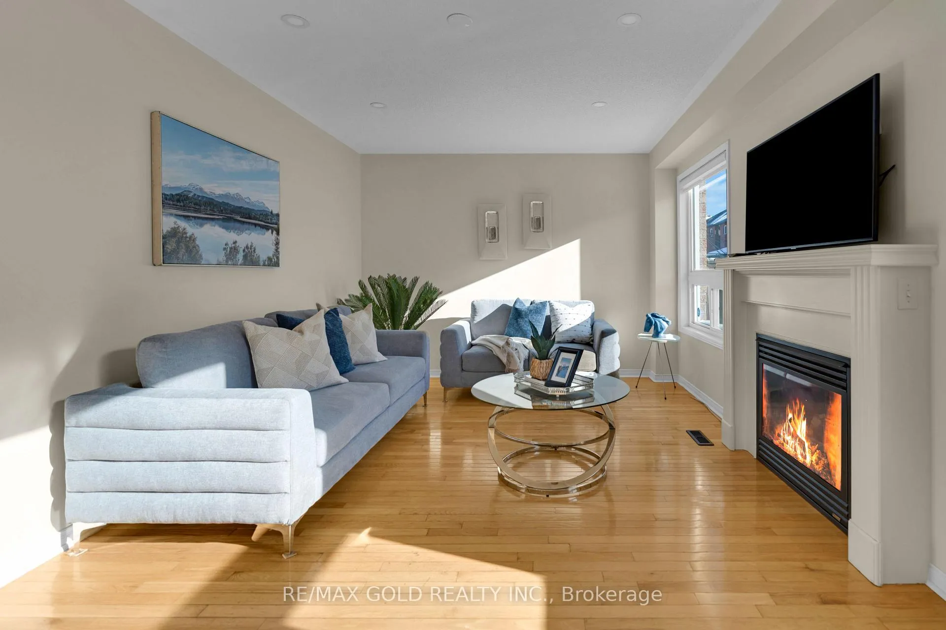 Photo 13 of 23 Schooner Drive, Brampton, Fletcher's Meadow — HOMEH