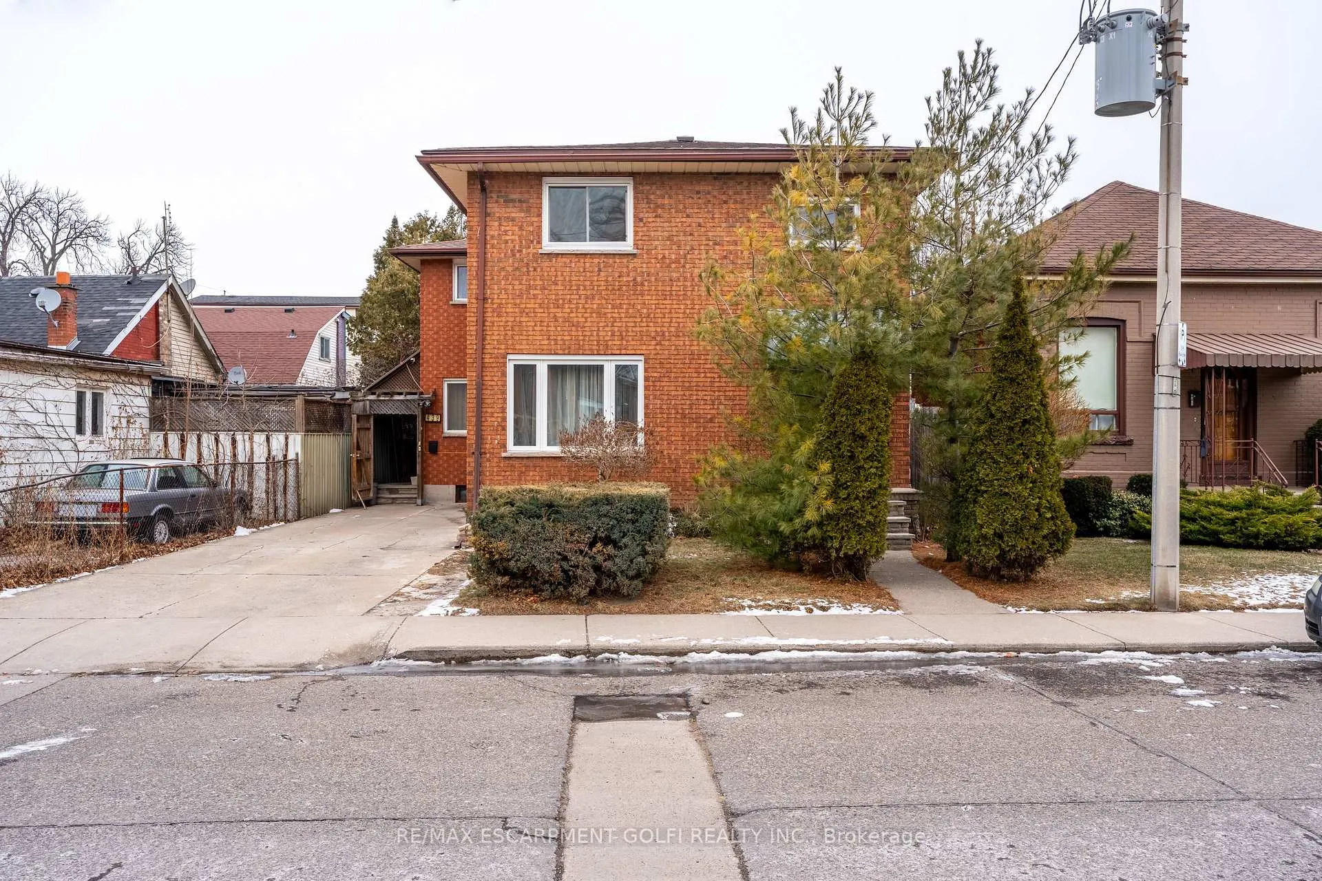 Photo 2 of 439 King William Street, Hamilton, Landsdale — HOMEH