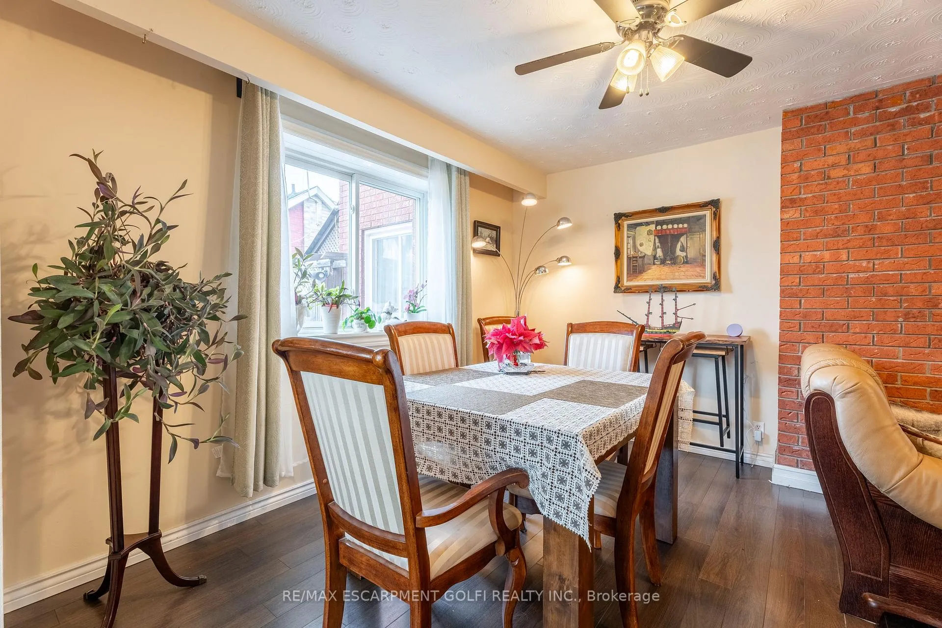 Photo 13 of 439 King William Street, Hamilton, Landsdale — HOMEH