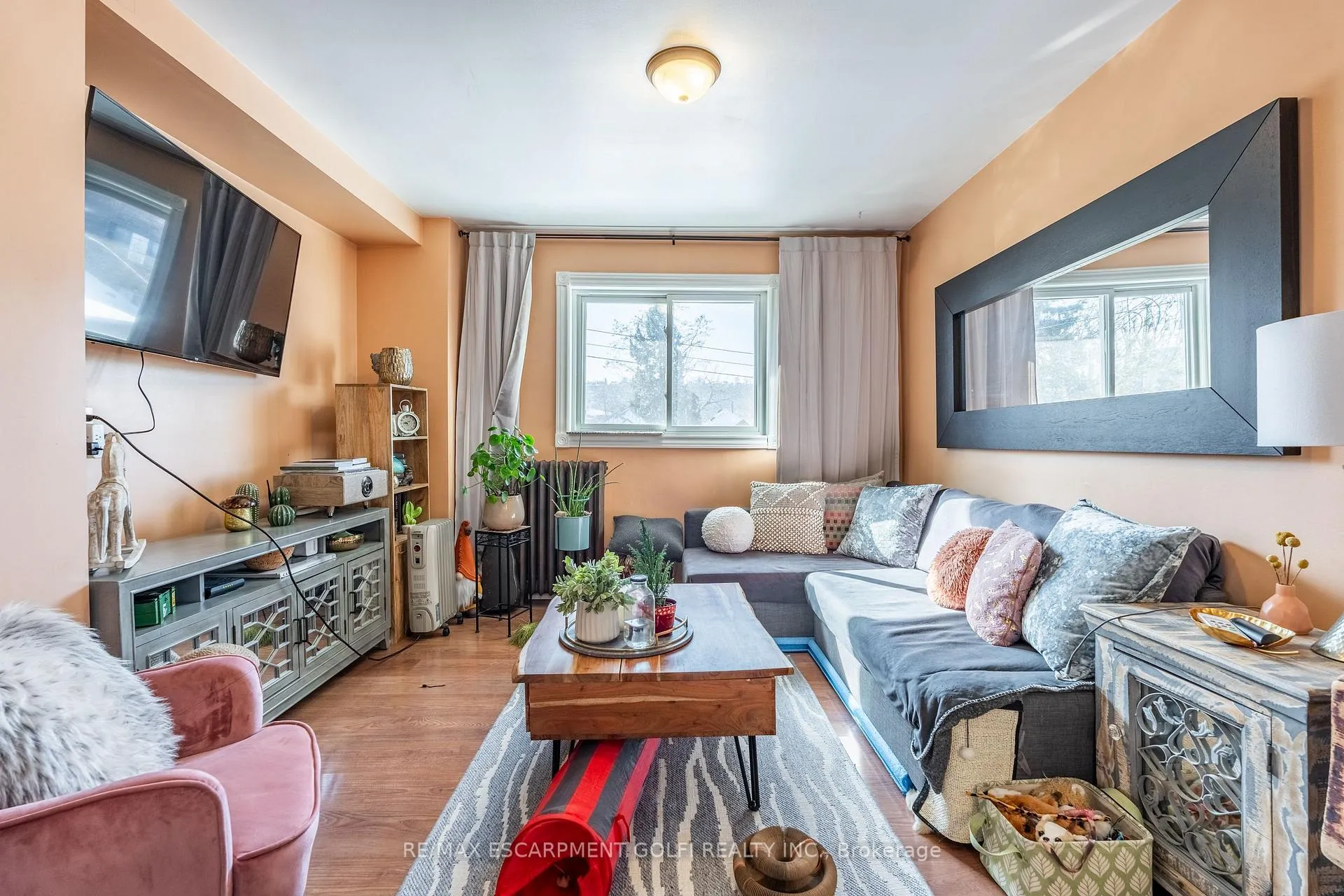 Photo 23 of 439 King William Street, Hamilton, Landsdale — HOMEH