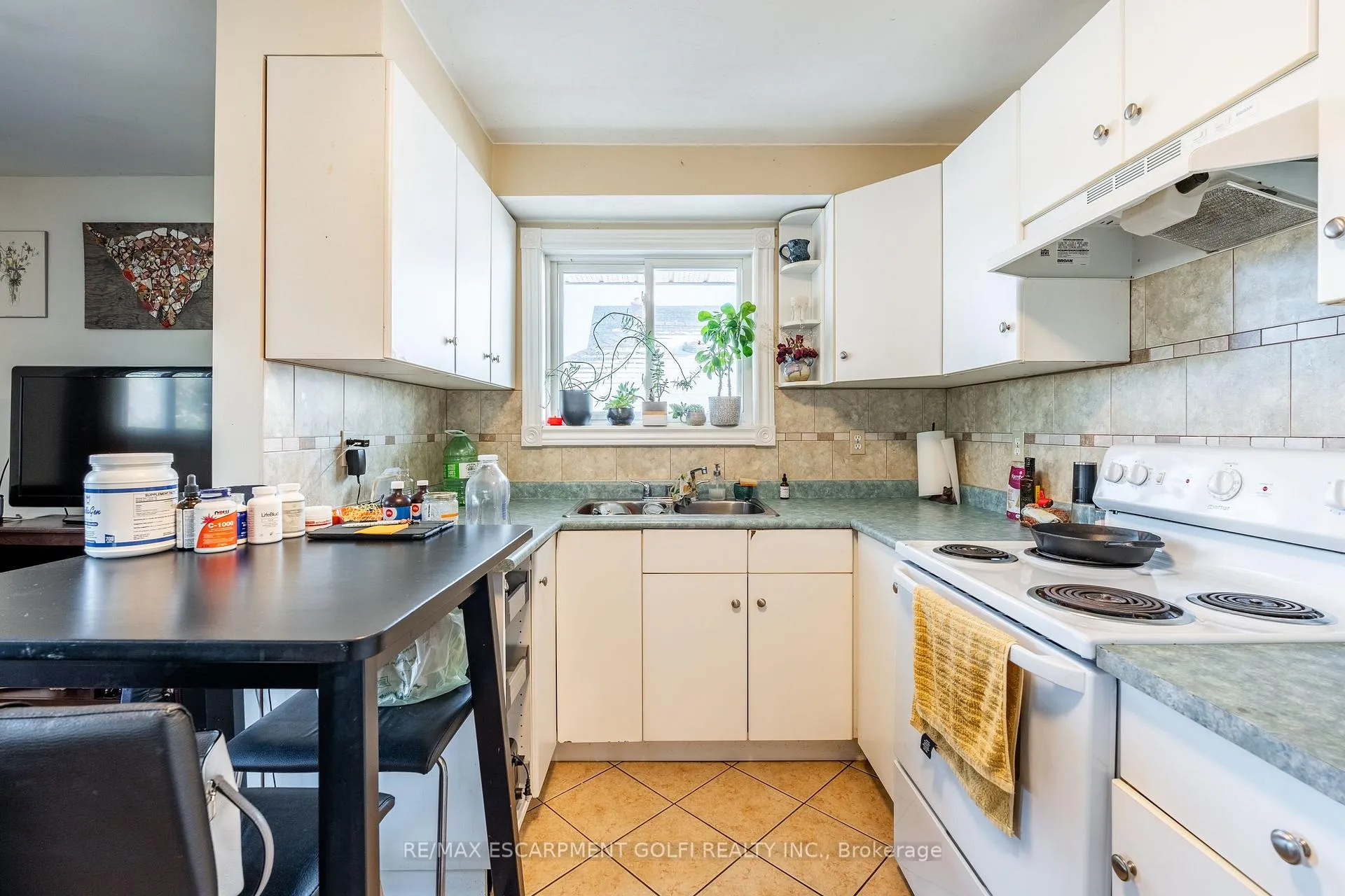 Photo 30 of 439 King William Street, Hamilton, Landsdale — HOMEH