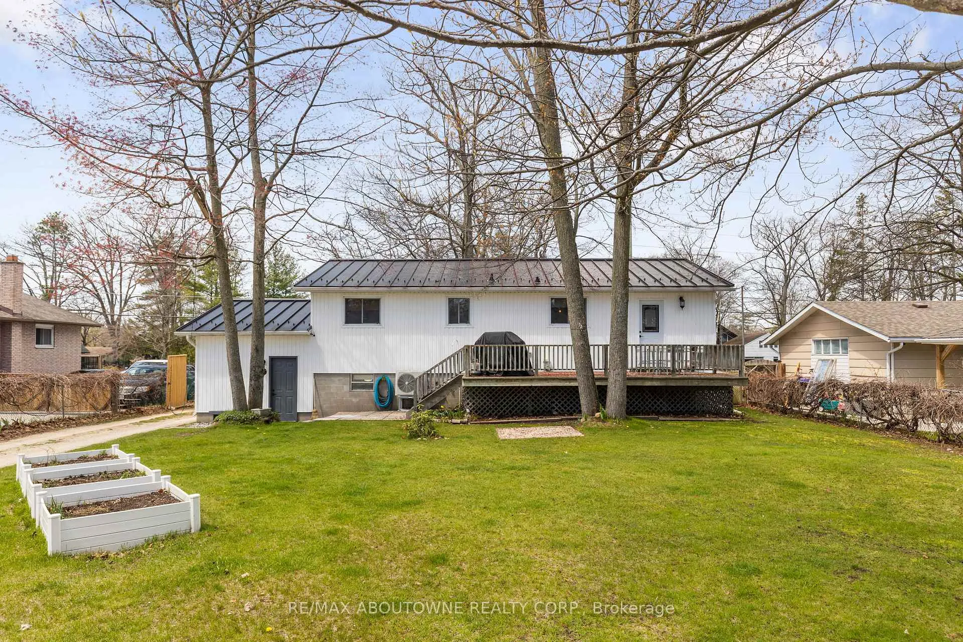 Photo 25 of 1877 River Road W, Wasaga Beach — HOMEH
