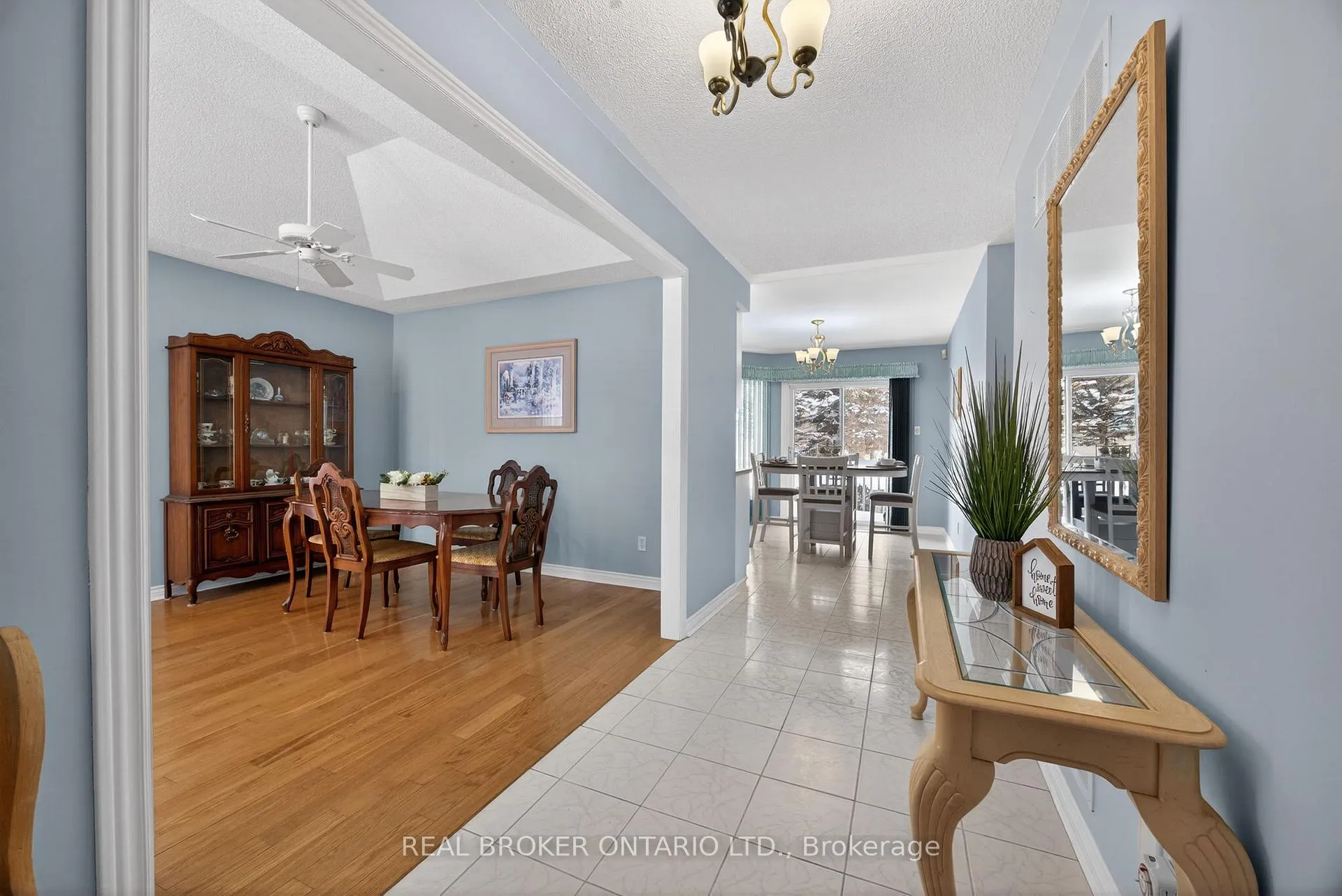 Photo 3 of 9 Riverdale Drive, Wasaga Beach — HOMEH