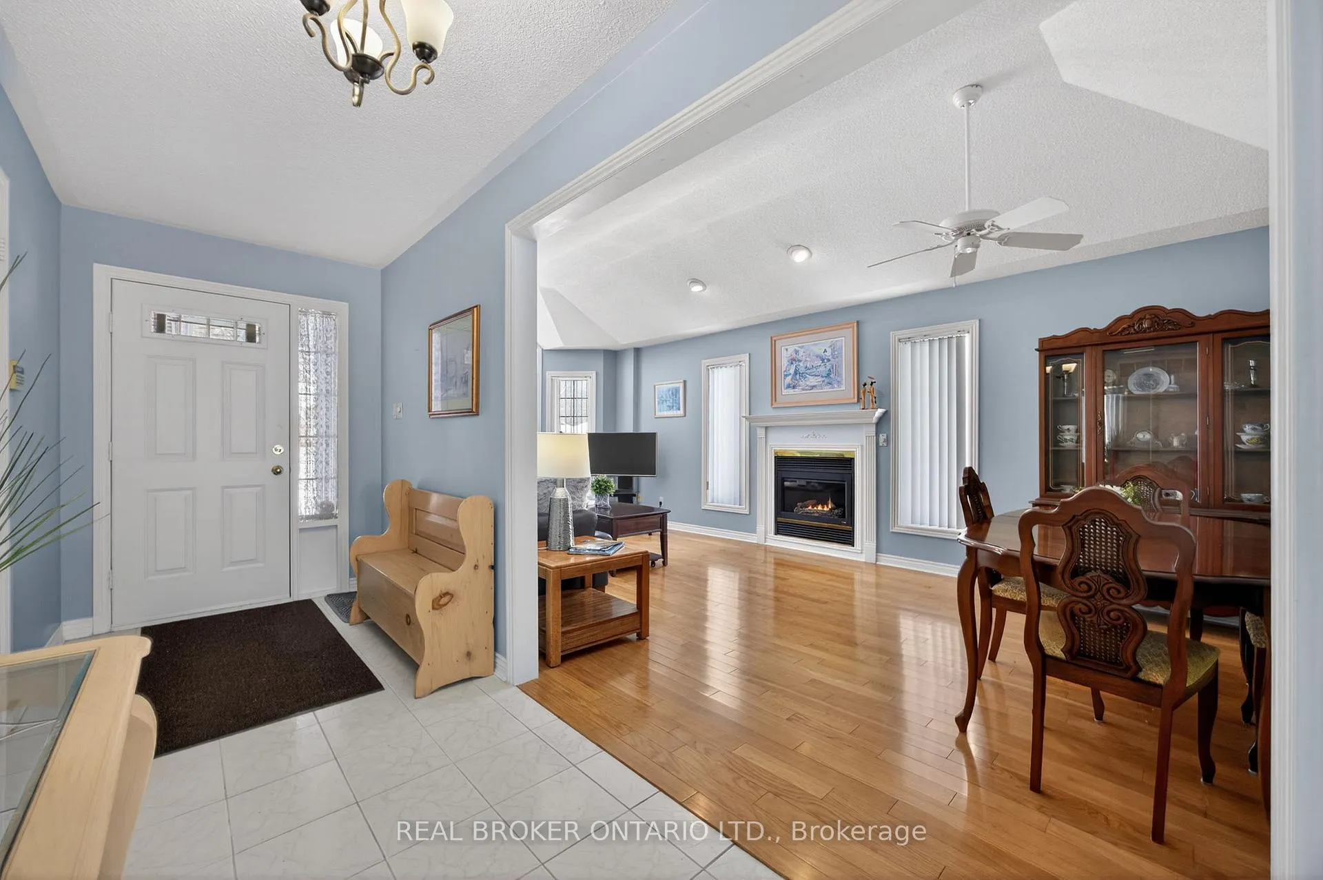 Photo 4 of 9 Riverdale Drive, Wasaga Beach — HOMEH