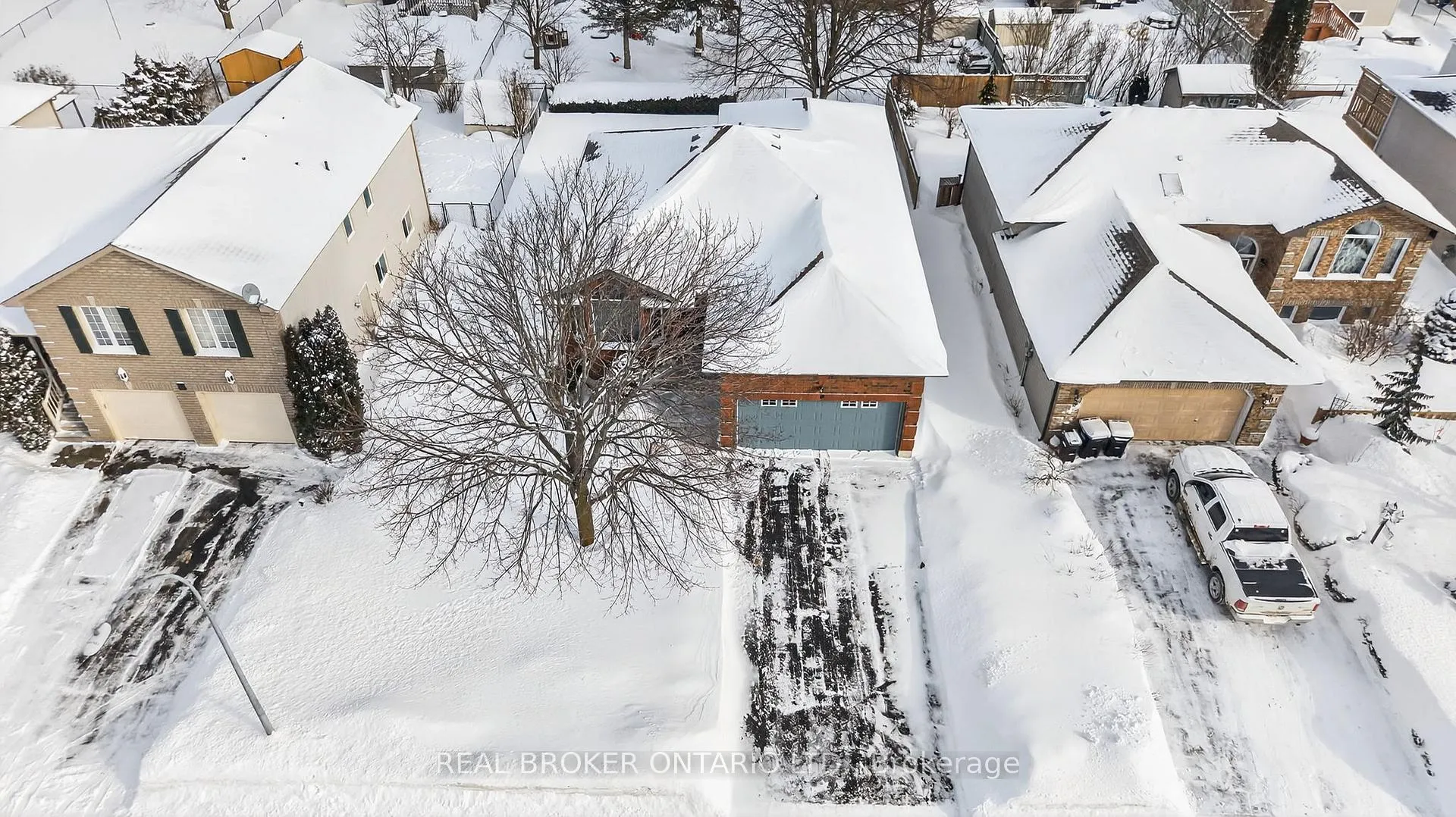 Photo 24 of 9 Riverdale Drive, Wasaga Beach — HOMEH