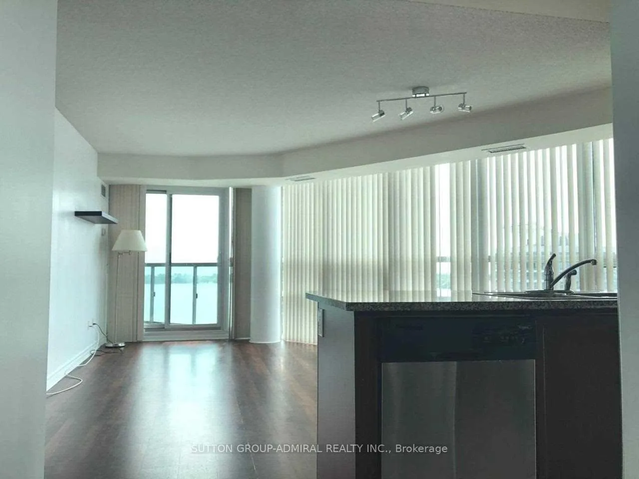 Photo 4 of Unit 2811, 19 Grand Trunk Crescent S, Toronto, Waterfront Communities — HOMEH