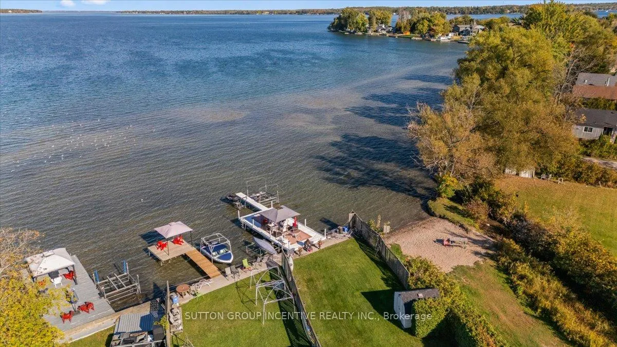 Photo 7 of 1226 Maple Road, Innisfil, Rural Innisfil — HOMEH