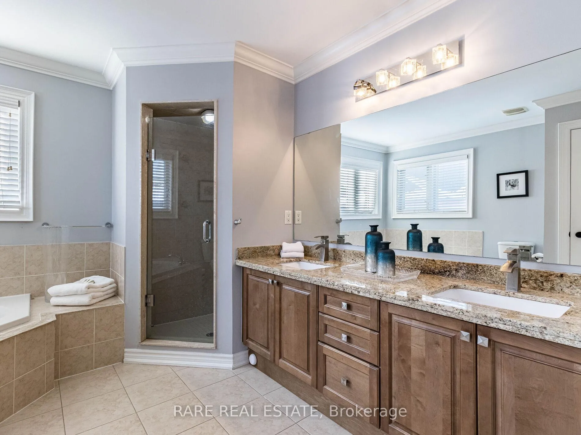 Photo 22 of 29 Darren Road, Brampton, Vales of Castlemore — HOMEH