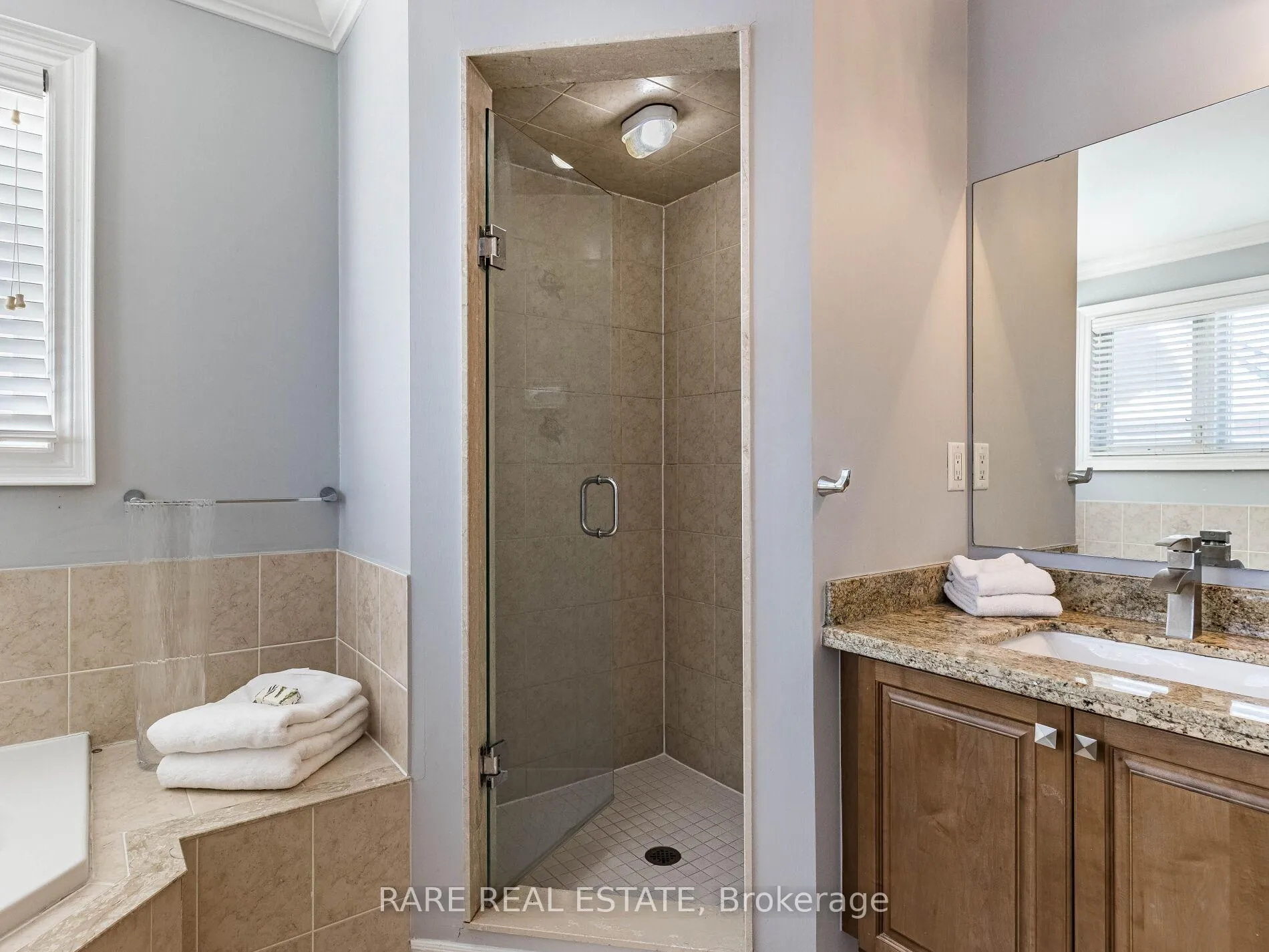 Photo 24 of 29 Darren Road, Brampton, Vales of Castlemore — HOMEH