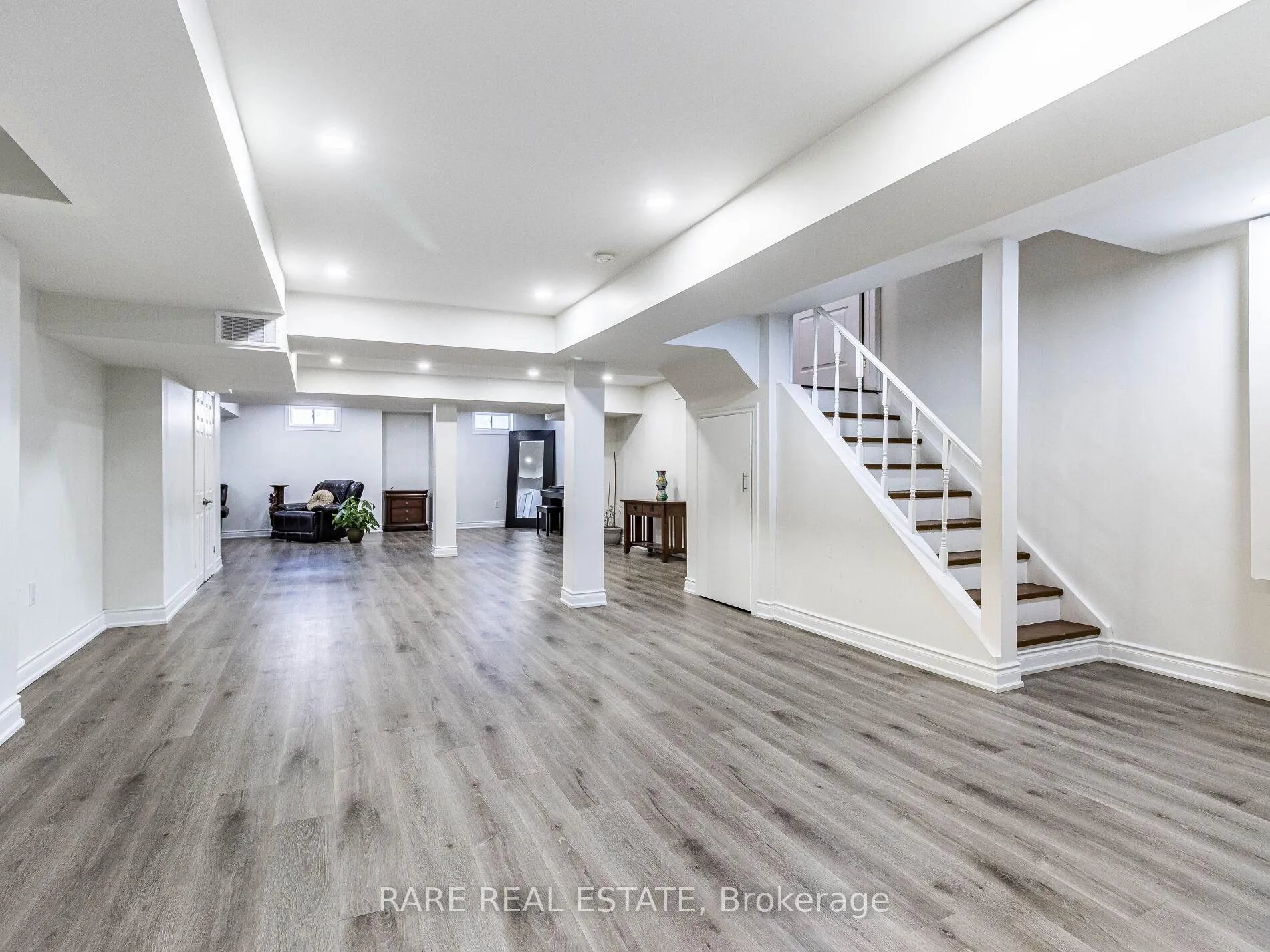 Photo 35 of 29 Darren Road, Brampton, Vales of Castlemore — HOMEH