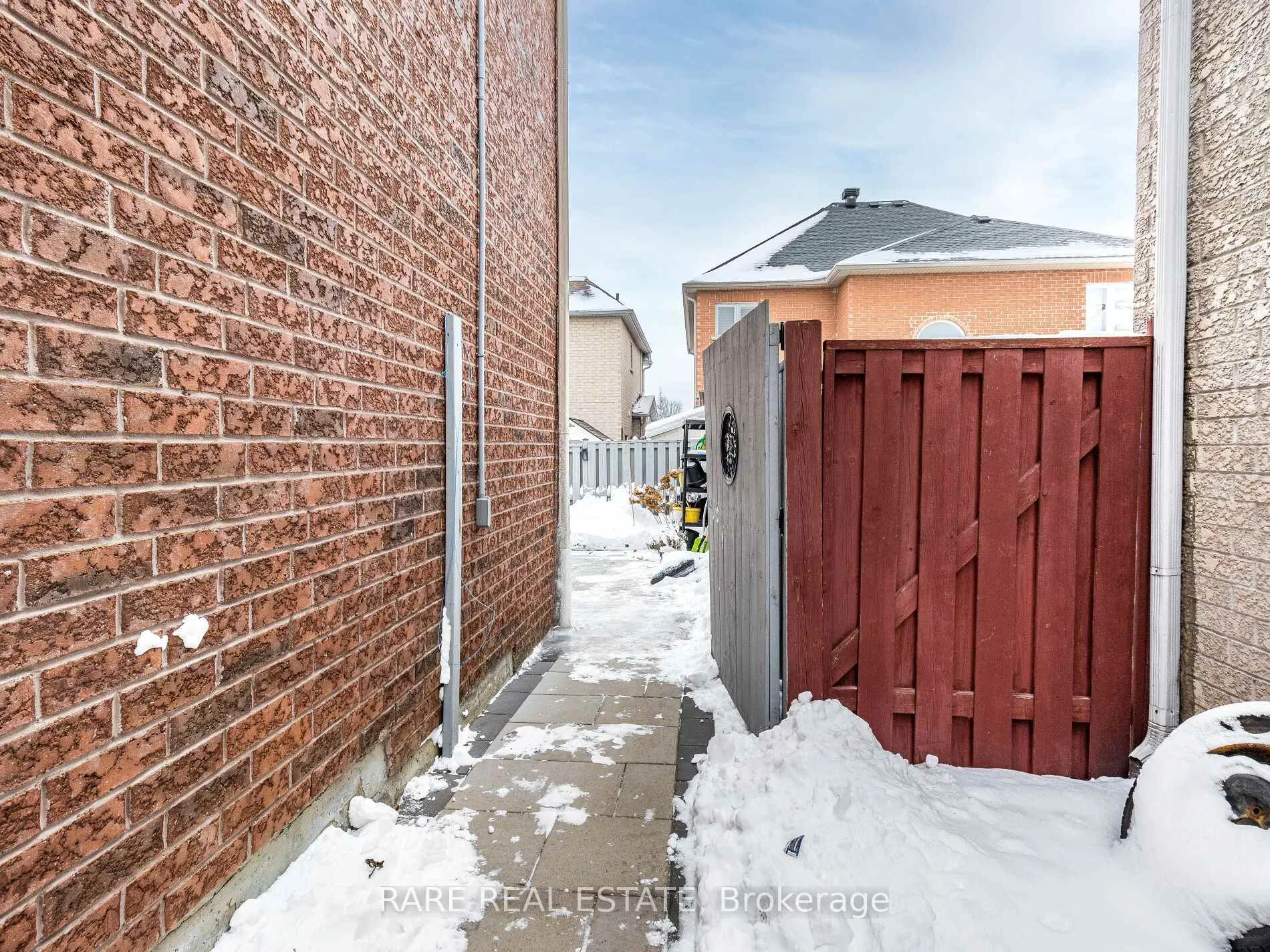 Photo 40 of 29 Darren Road, Brampton, Vales of Castlemore — HOMEH