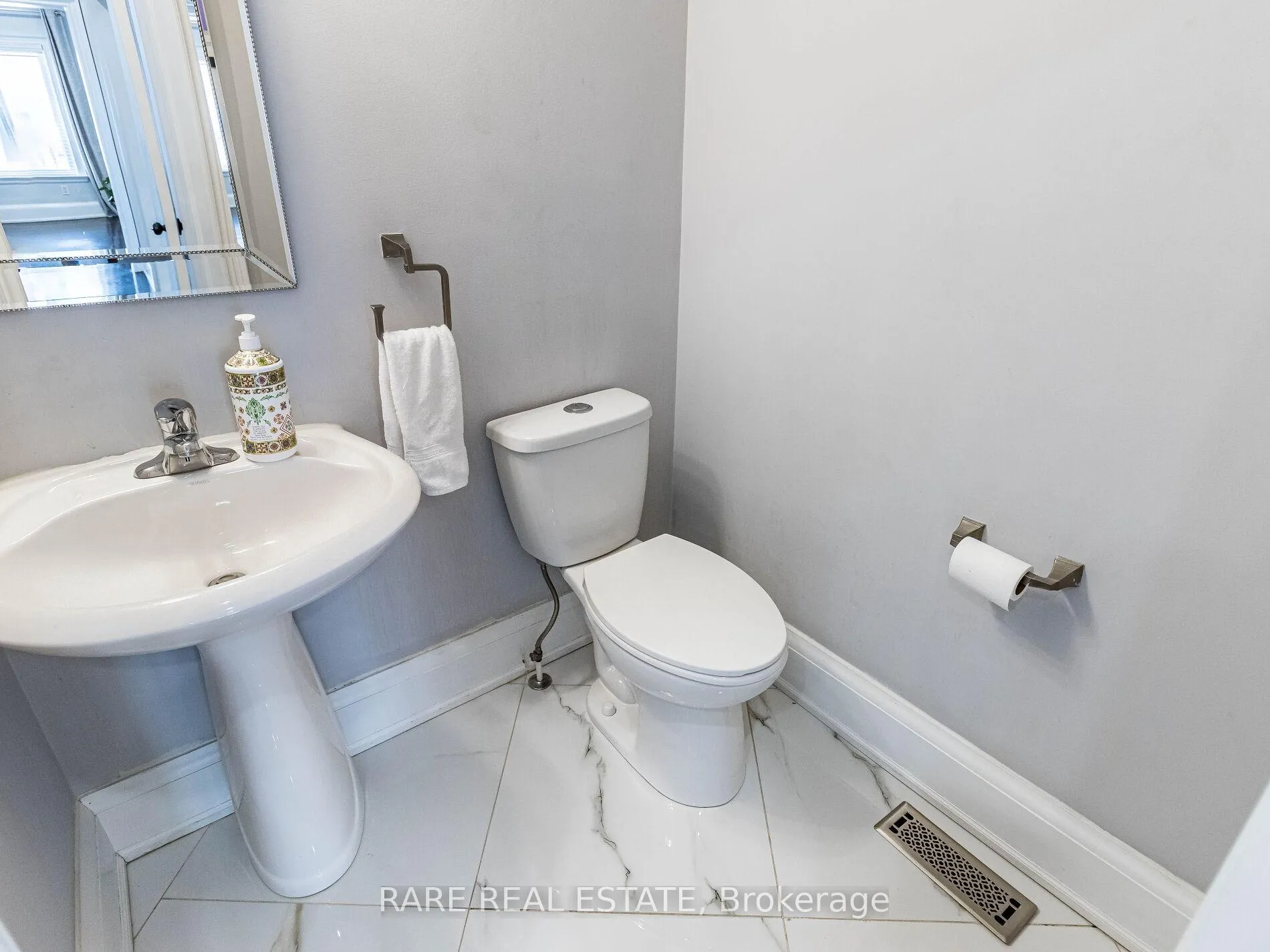 Photo 45 of 29 Darren Road, Brampton, Vales of Castlemore — HOMEH