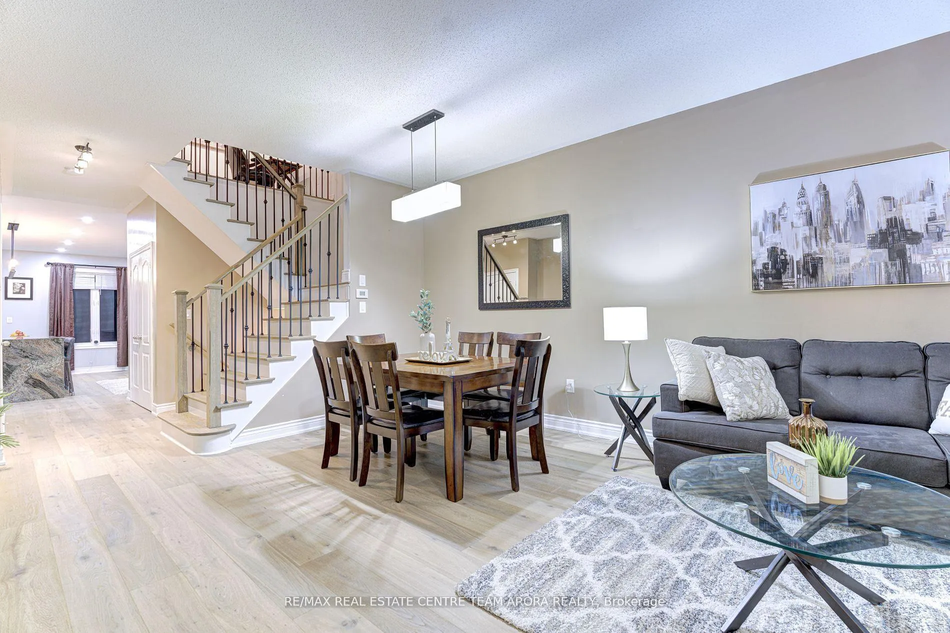 Photo 6 of 8 Kawana Road, Brampton, Bram West — HOMEH