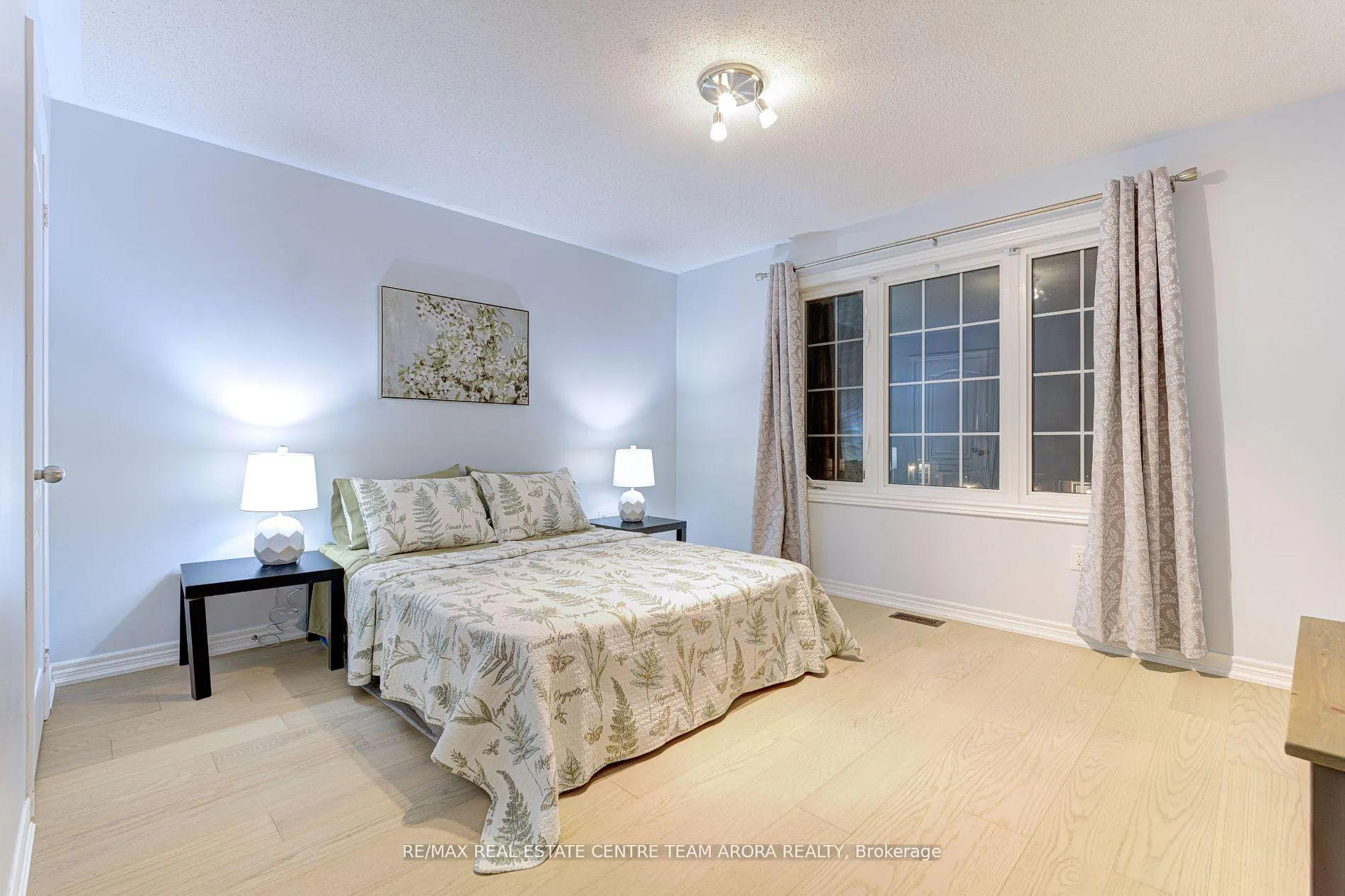 Photo 28 of 8 Kawana Road, Brampton, Bram West — HOMEH