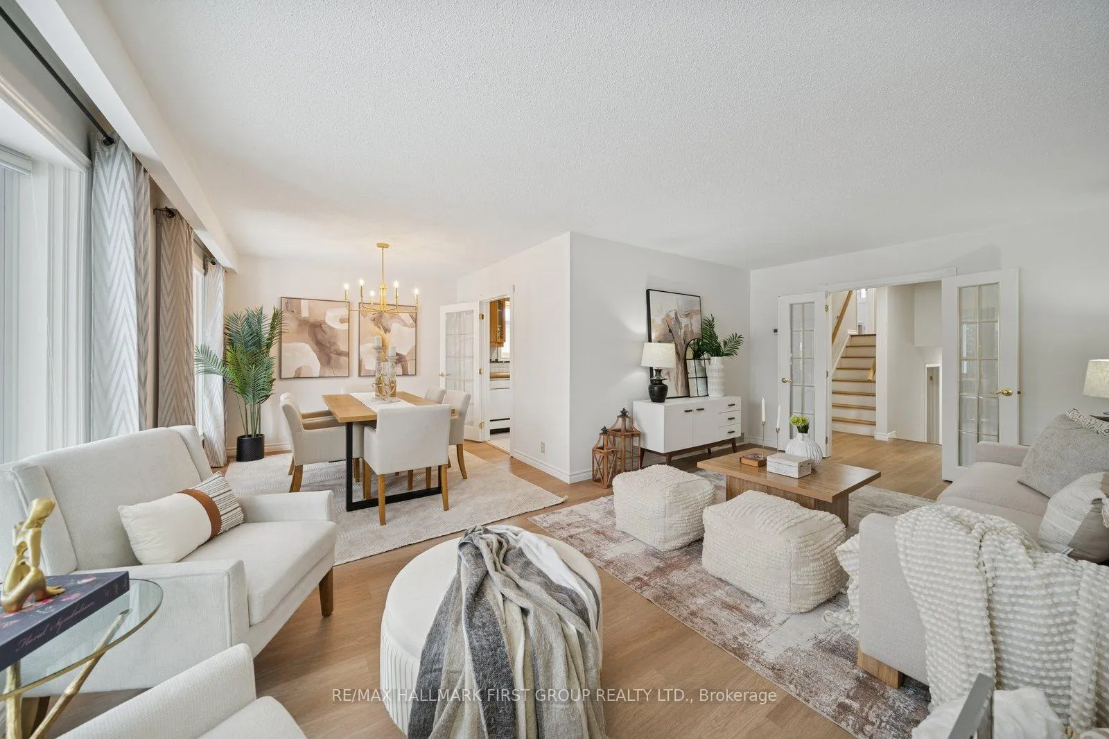 Photo 12 of 957 Timmins Gardens, Pickering, West Shore — HOMEH