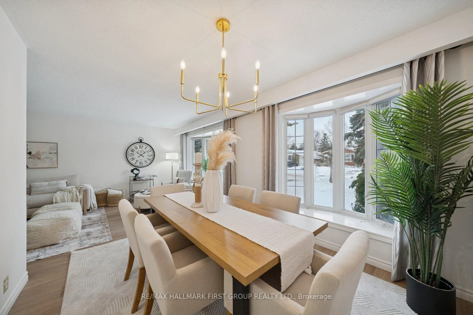 Photo 17 of 957 Timmins Gardens, Pickering, West Shore — HOMEH