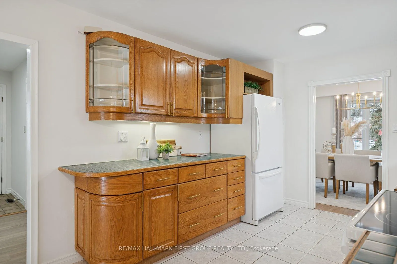 Photo 19 of 957 Timmins Gardens, Pickering, West Shore — HOMEH