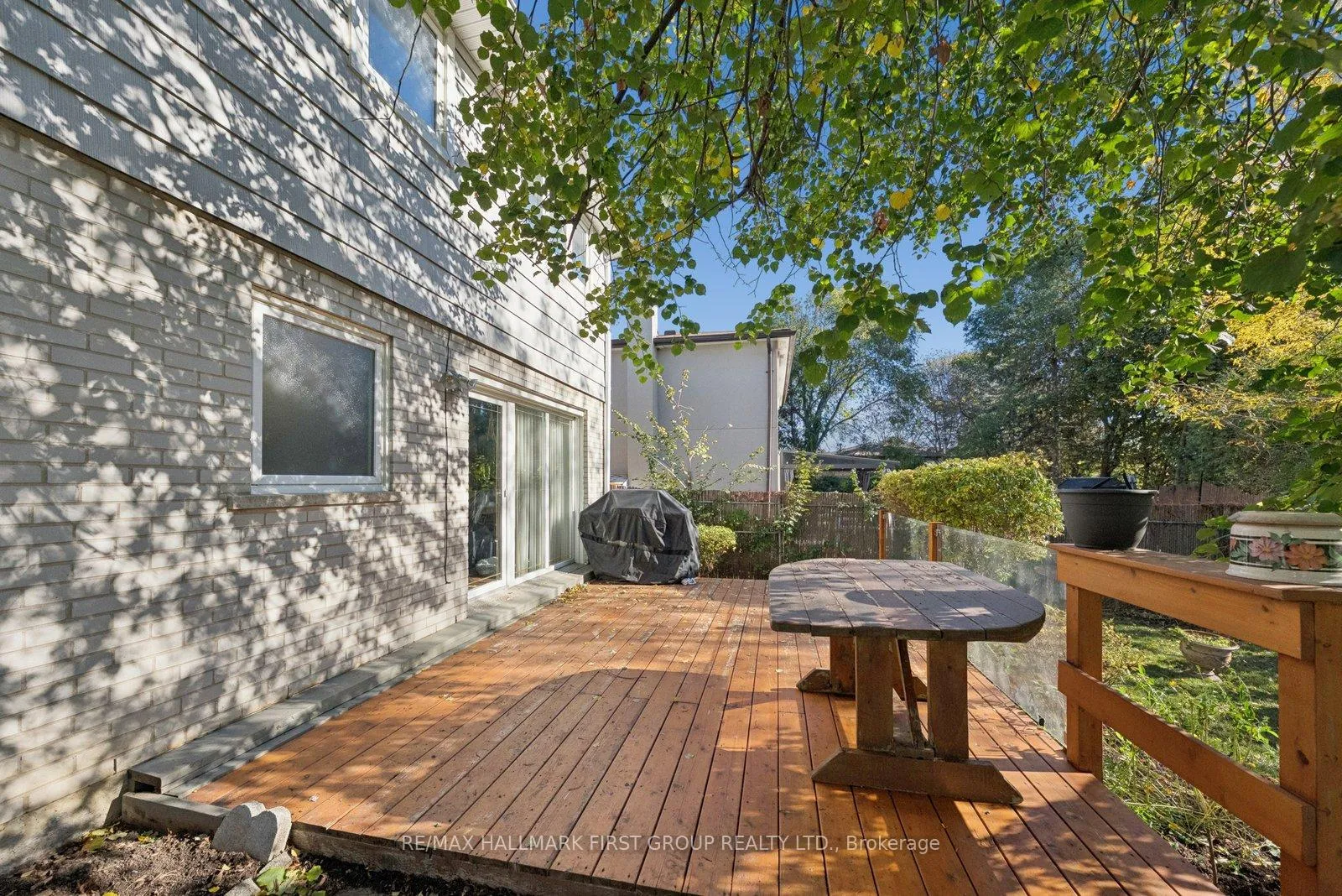 Photo 36 of 957 Timmins Gardens, Pickering, West Shore — HOMEH