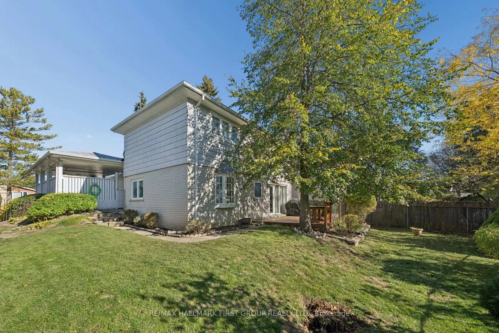 Photo 37 of 957 Timmins Gardens, Pickering, West Shore — HOMEH