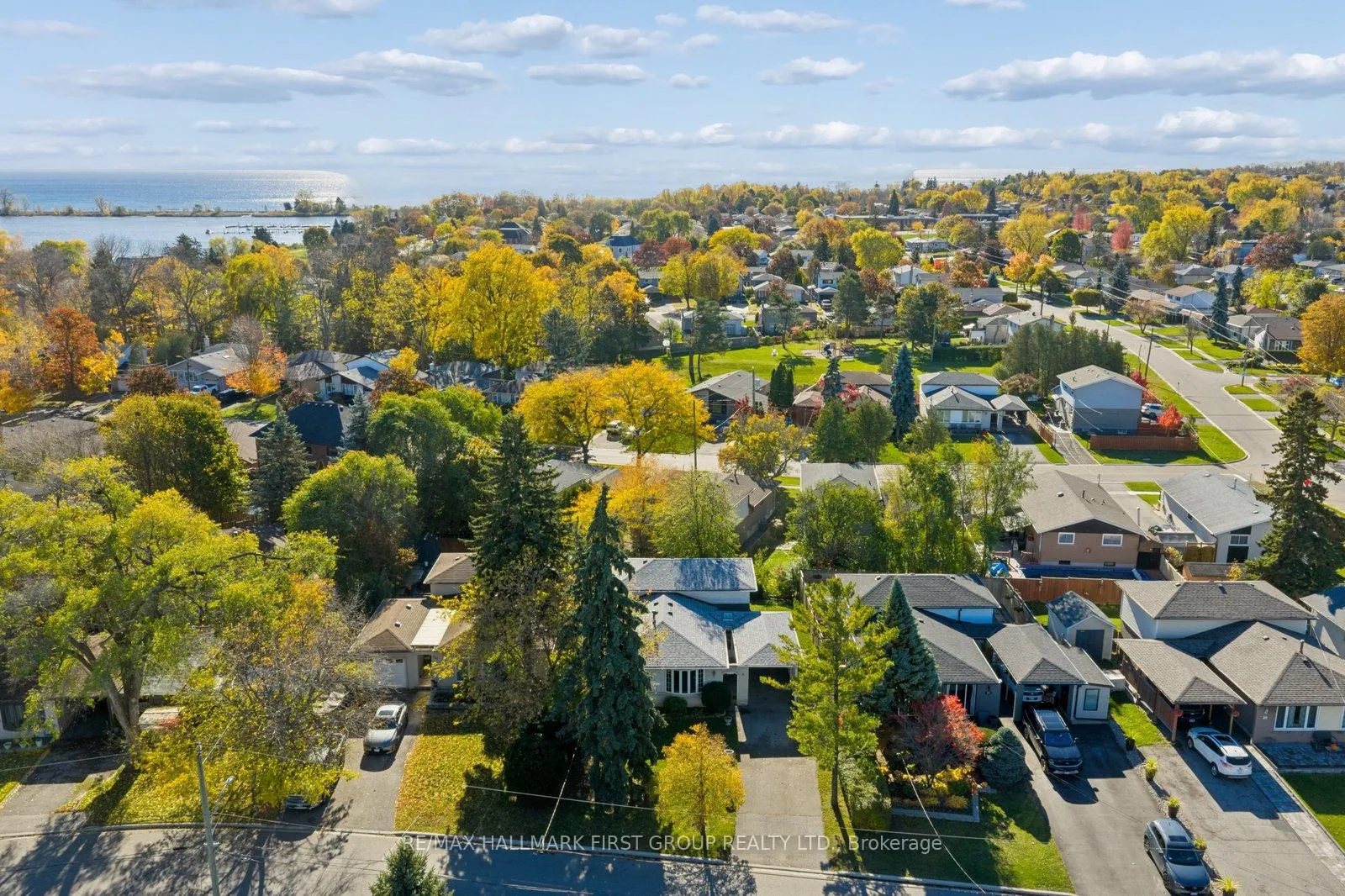 Photo 43 of 957 Timmins Gardens, Pickering, West Shore — HOMEH