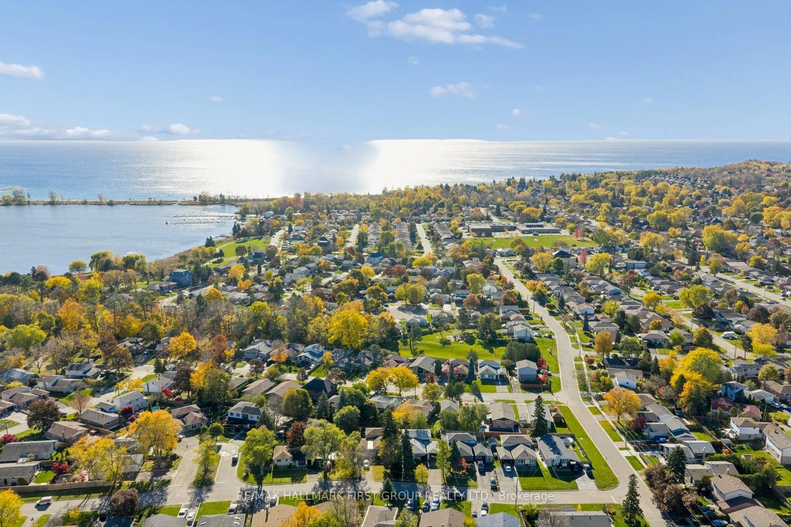 Photo 47 of 957 Timmins Gardens, Pickering, West Shore — HOMEH