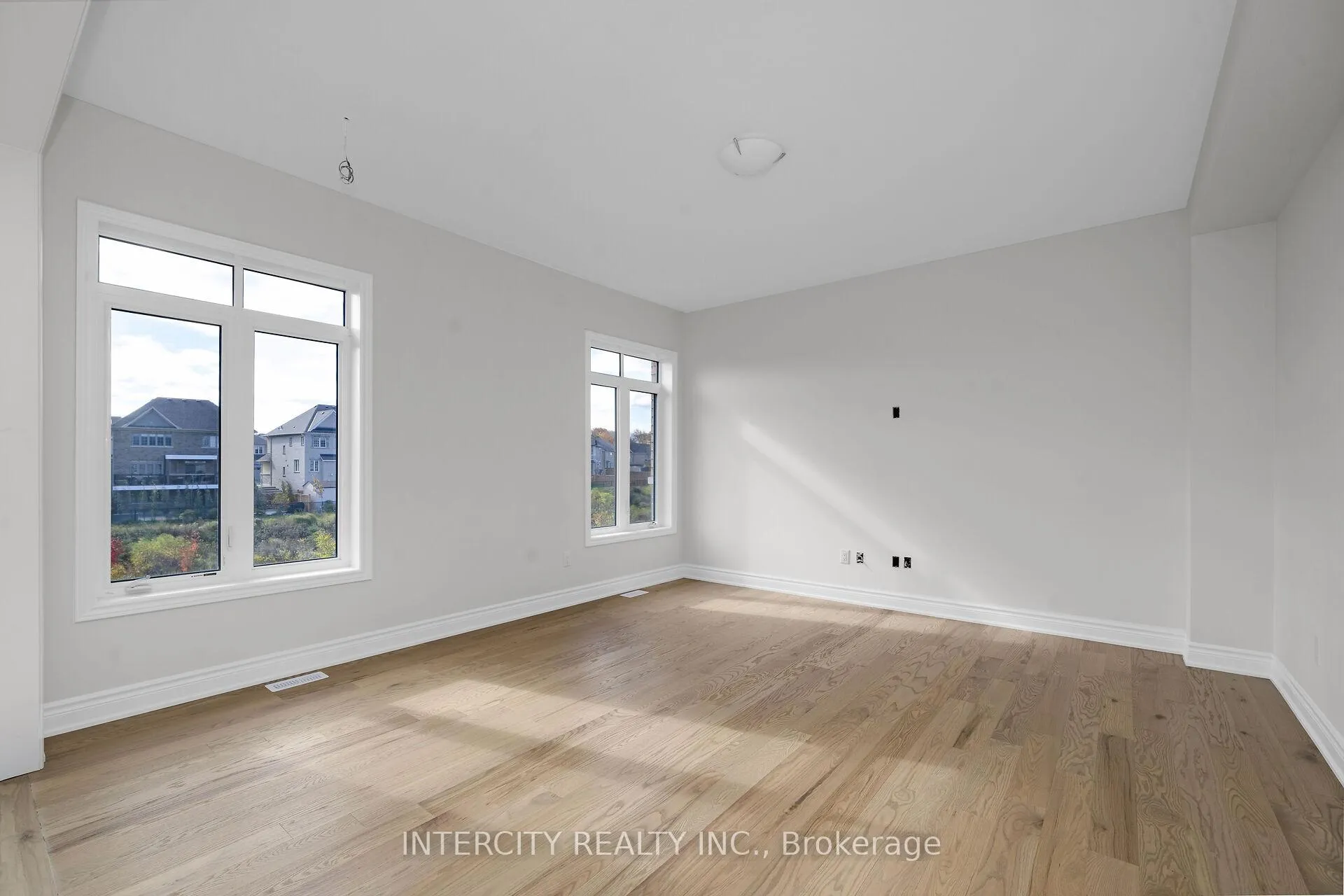 Photo 15 of 16 Keyworth Crescent, Brampton, Sandringham-Wellington North — HOMEH