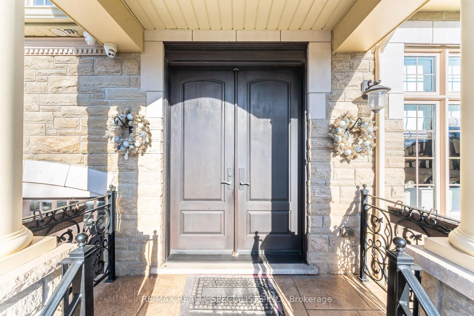 Photo 3 of 8859 Creditview Road, Brampton, Credit Valley — HOMEH