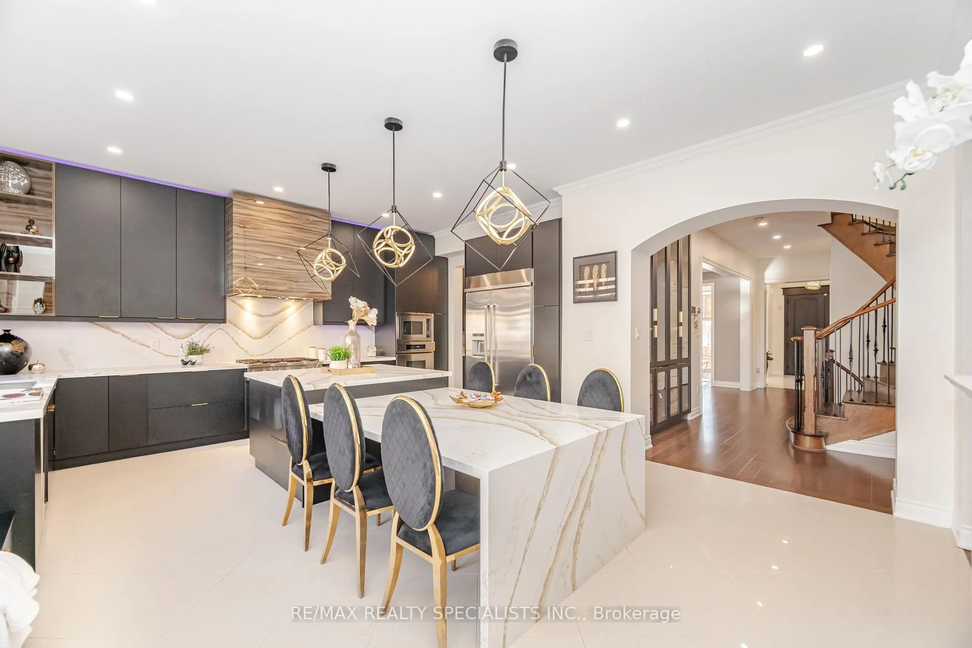 Photo 6 of 8859 Creditview Road, Brampton, Credit Valley — HOMEH