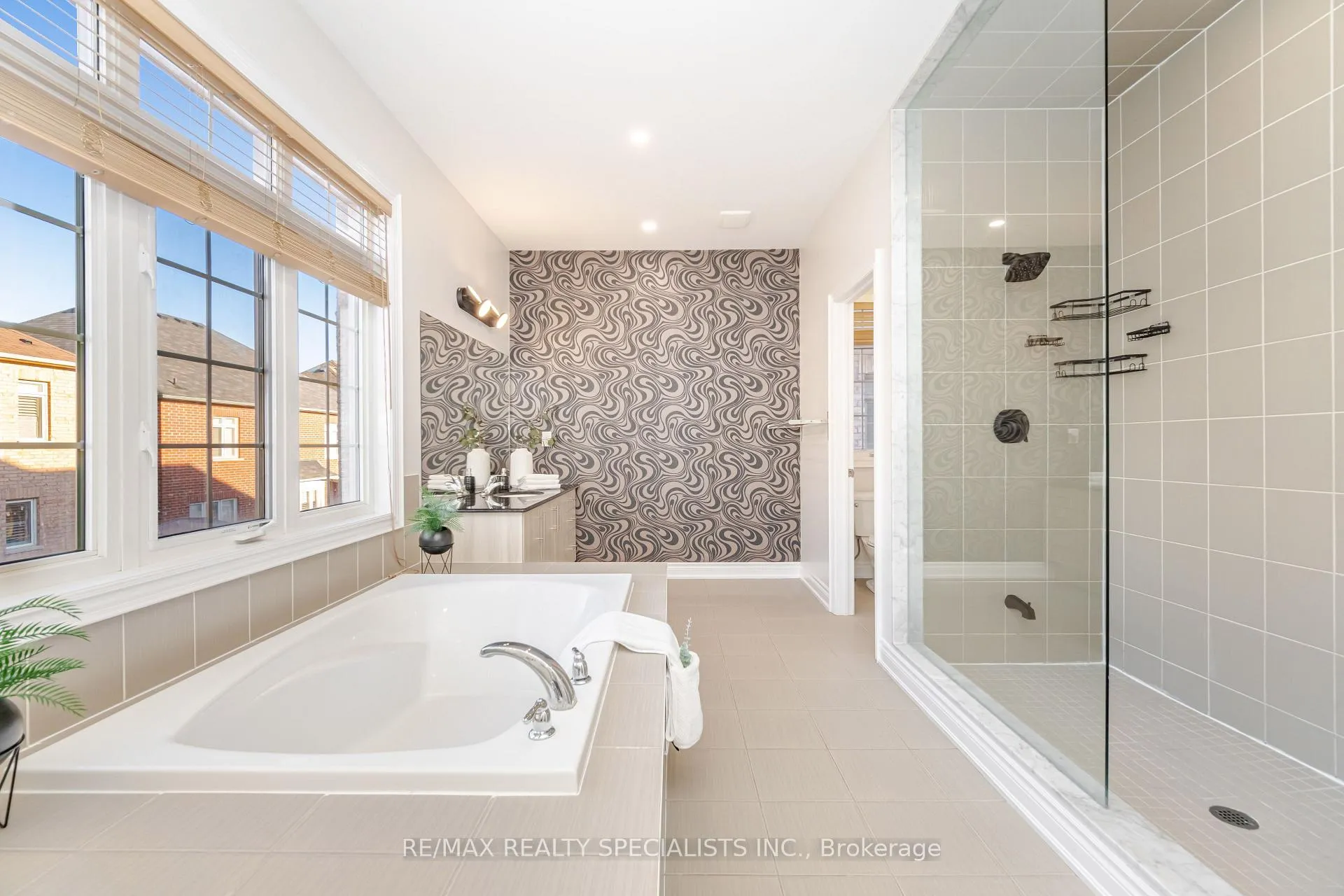 Photo 15 of 8859 Creditview Road, Brampton, Credit Valley — HOMEH