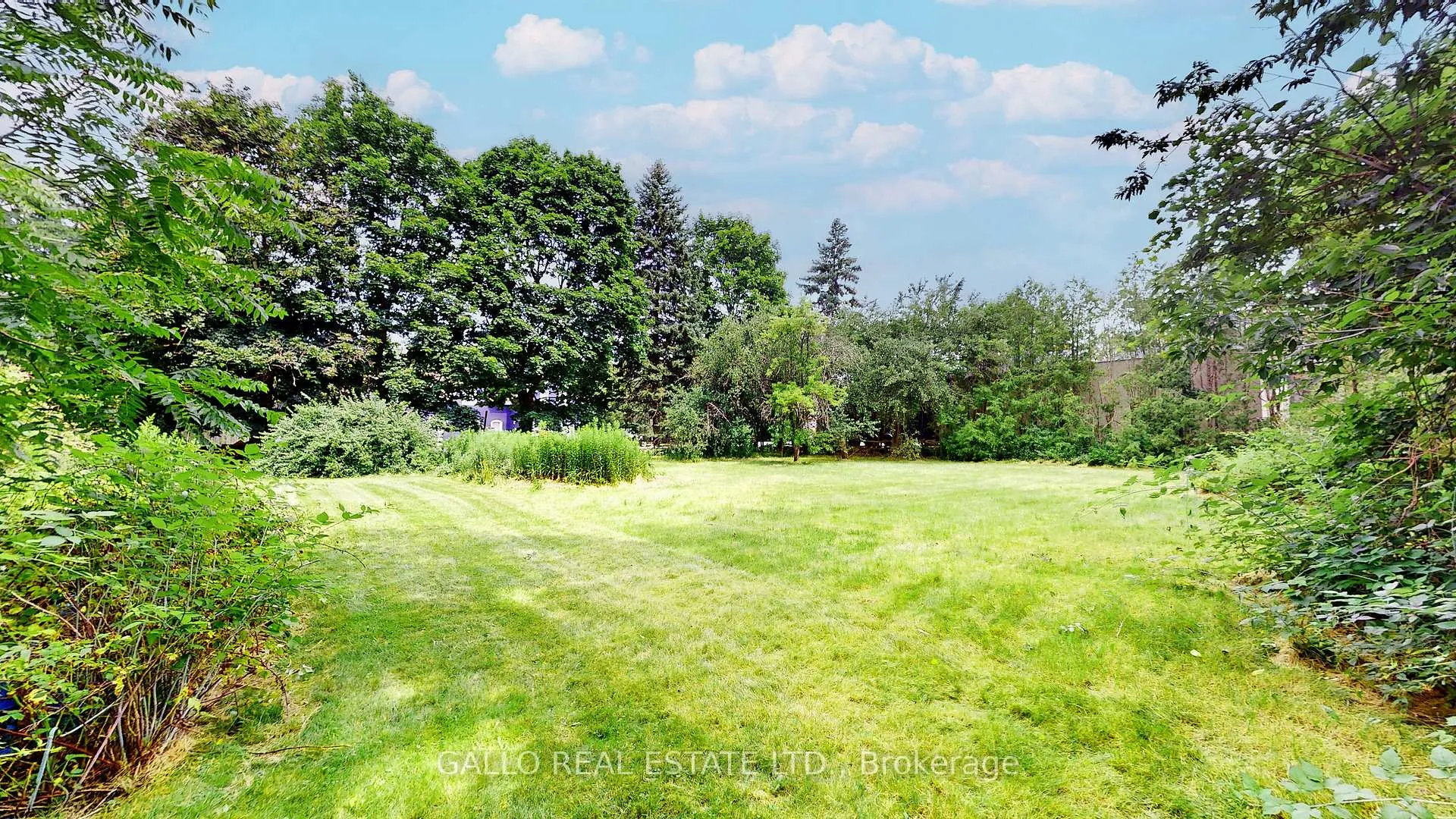 Photo 3 of 6765 14th Avenue, Markham, Box Grove — HOMEH