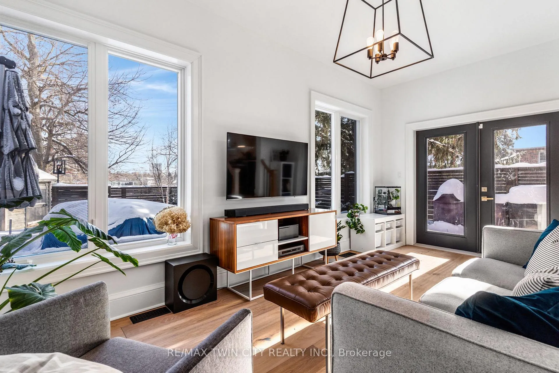 Photo 18 of 86 Earl Street, Kitchener — HOMEH