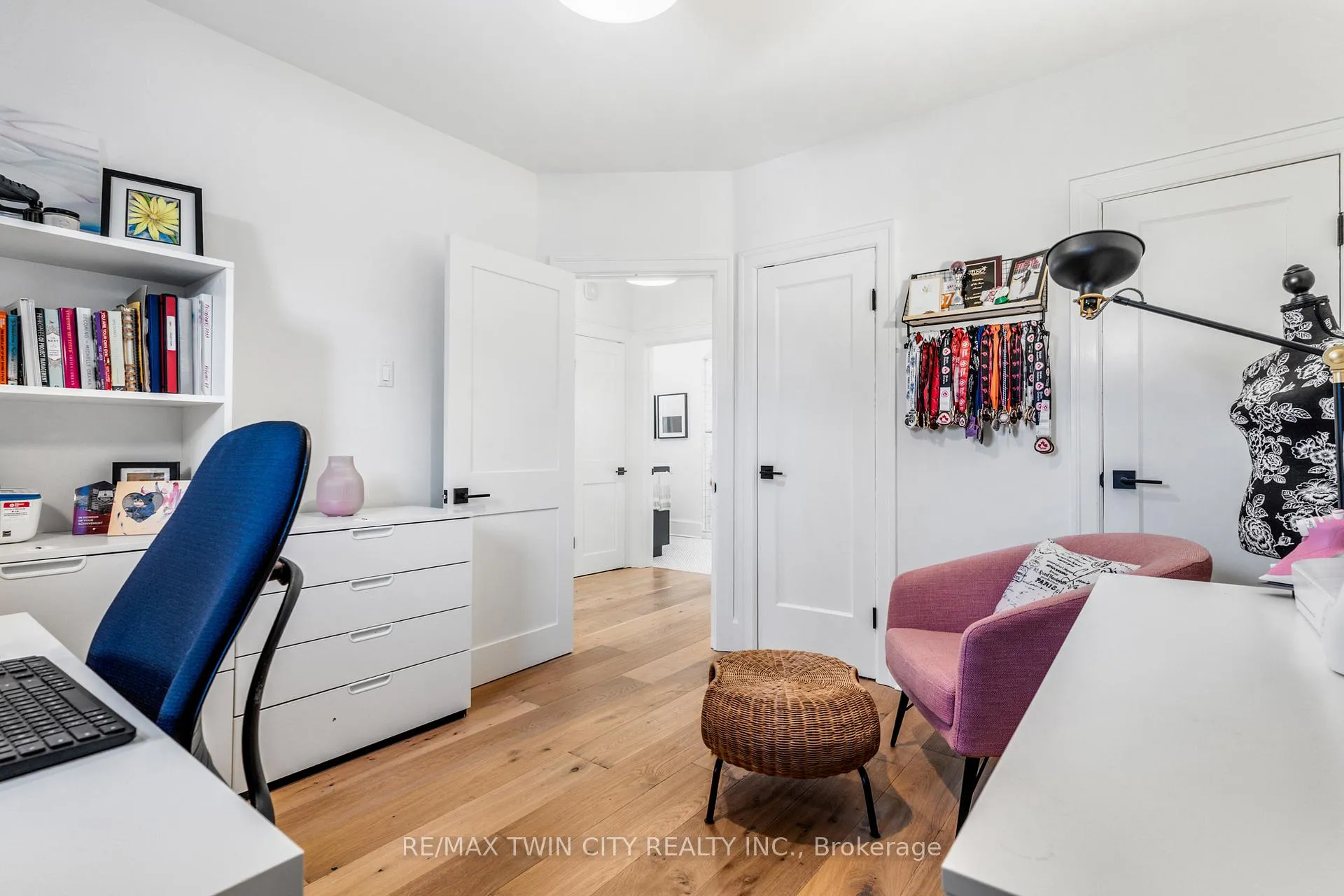Photo 25 of 86 Earl Street, Kitchener — HOMEH