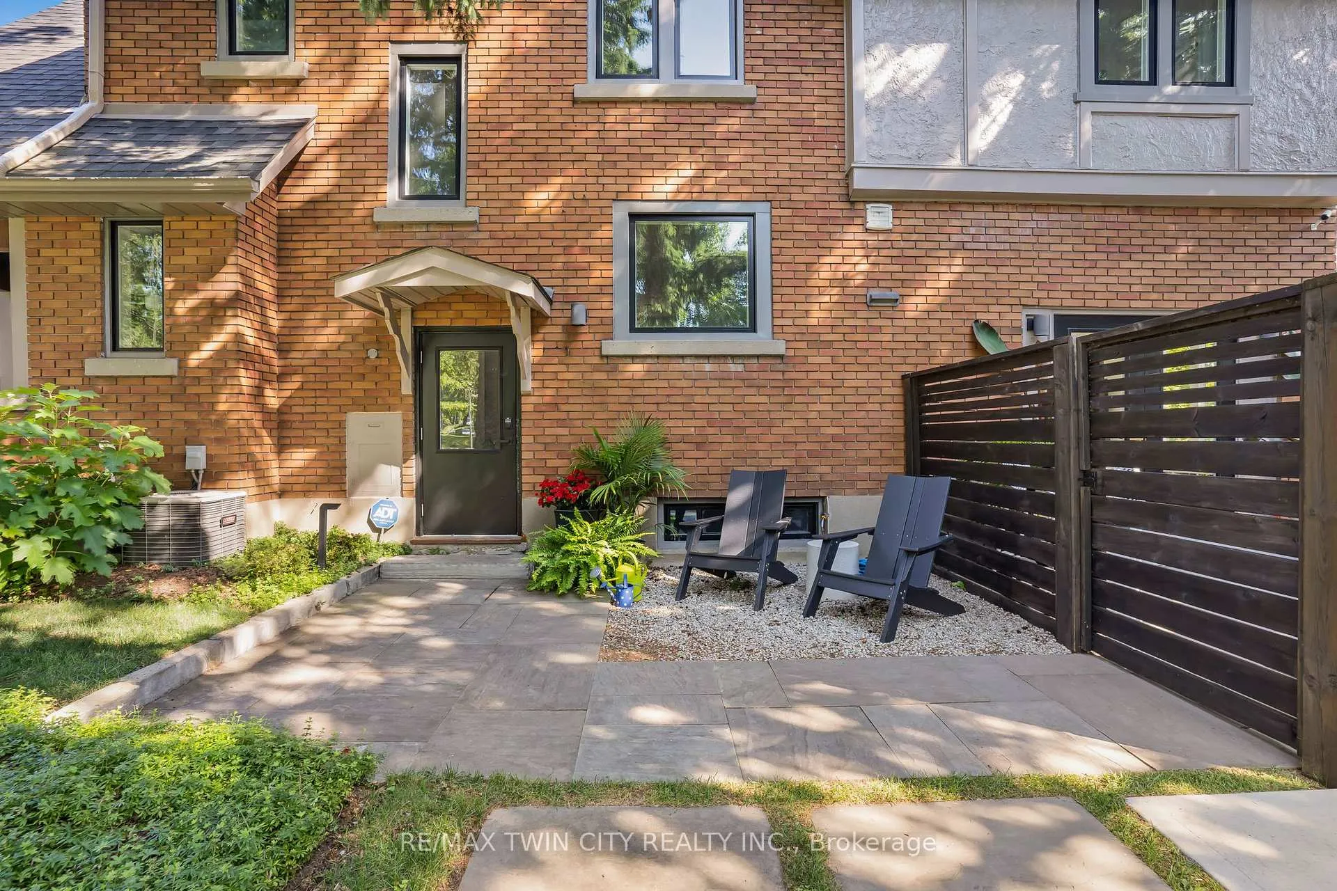 Photo 39 of 86 Earl Street, Kitchener — HOMEH