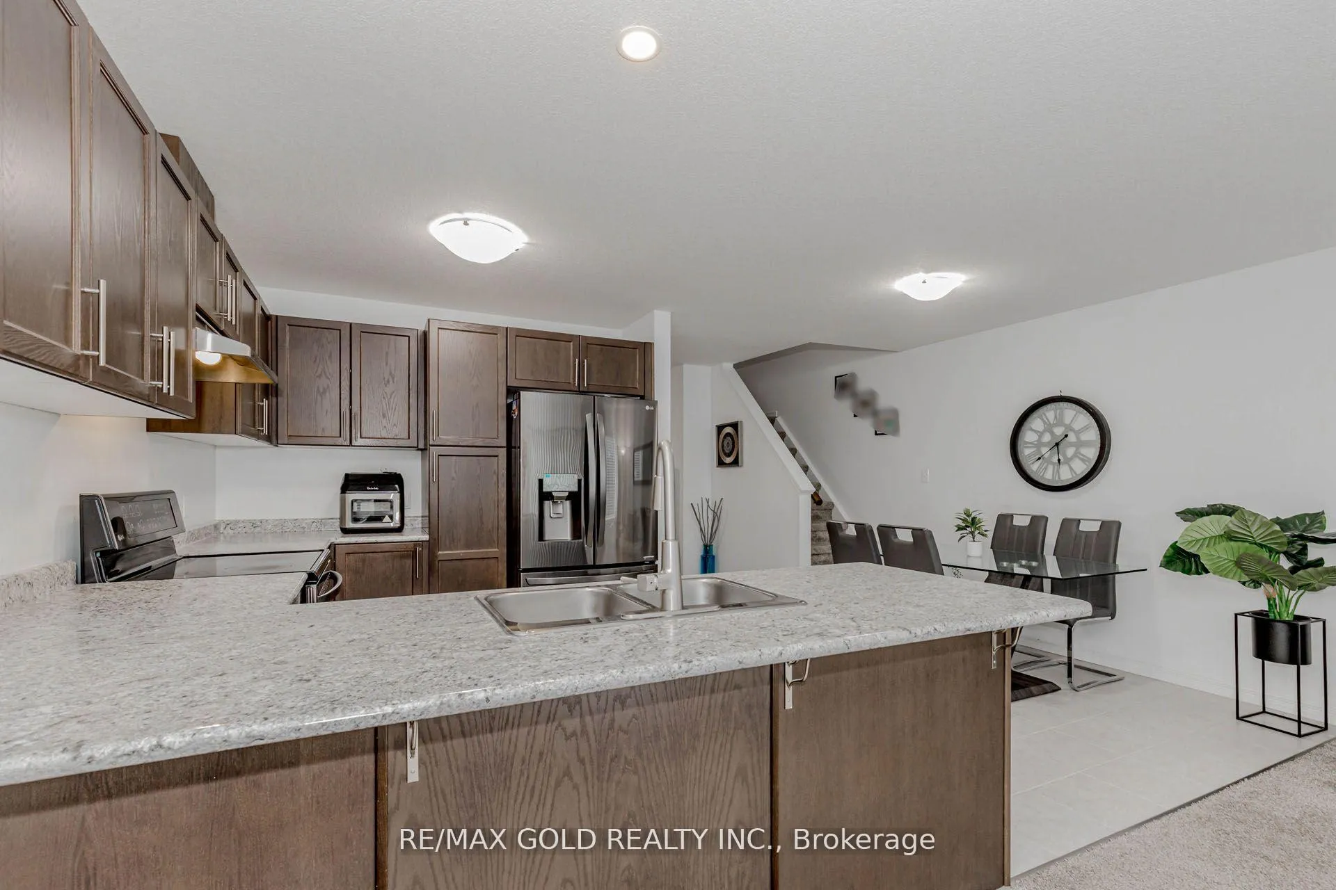 Photo 15 of 208 Woodmeadow Court, Kitchener — HOMEH