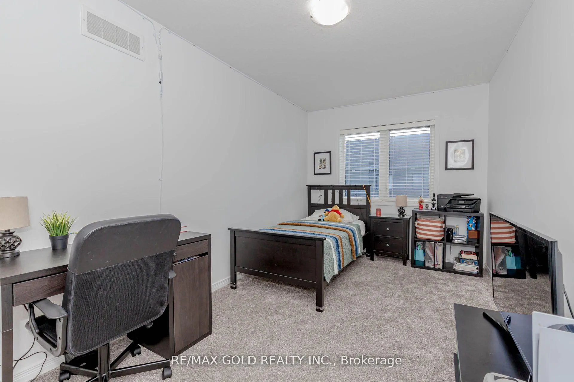 Photo 27 of 208 Woodmeadow Court, Kitchener — HOMEH