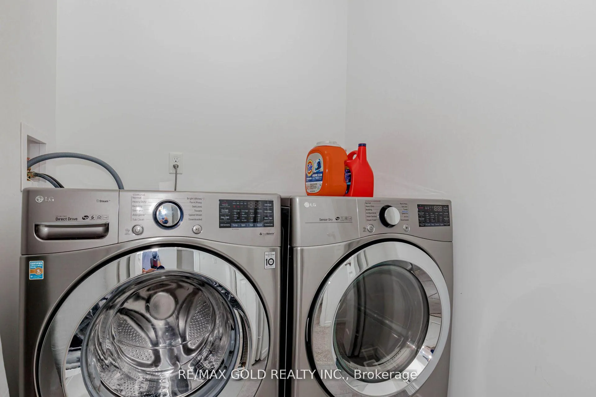 Photo 28 of 208 Woodmeadow Court, Kitchener — HOMEH