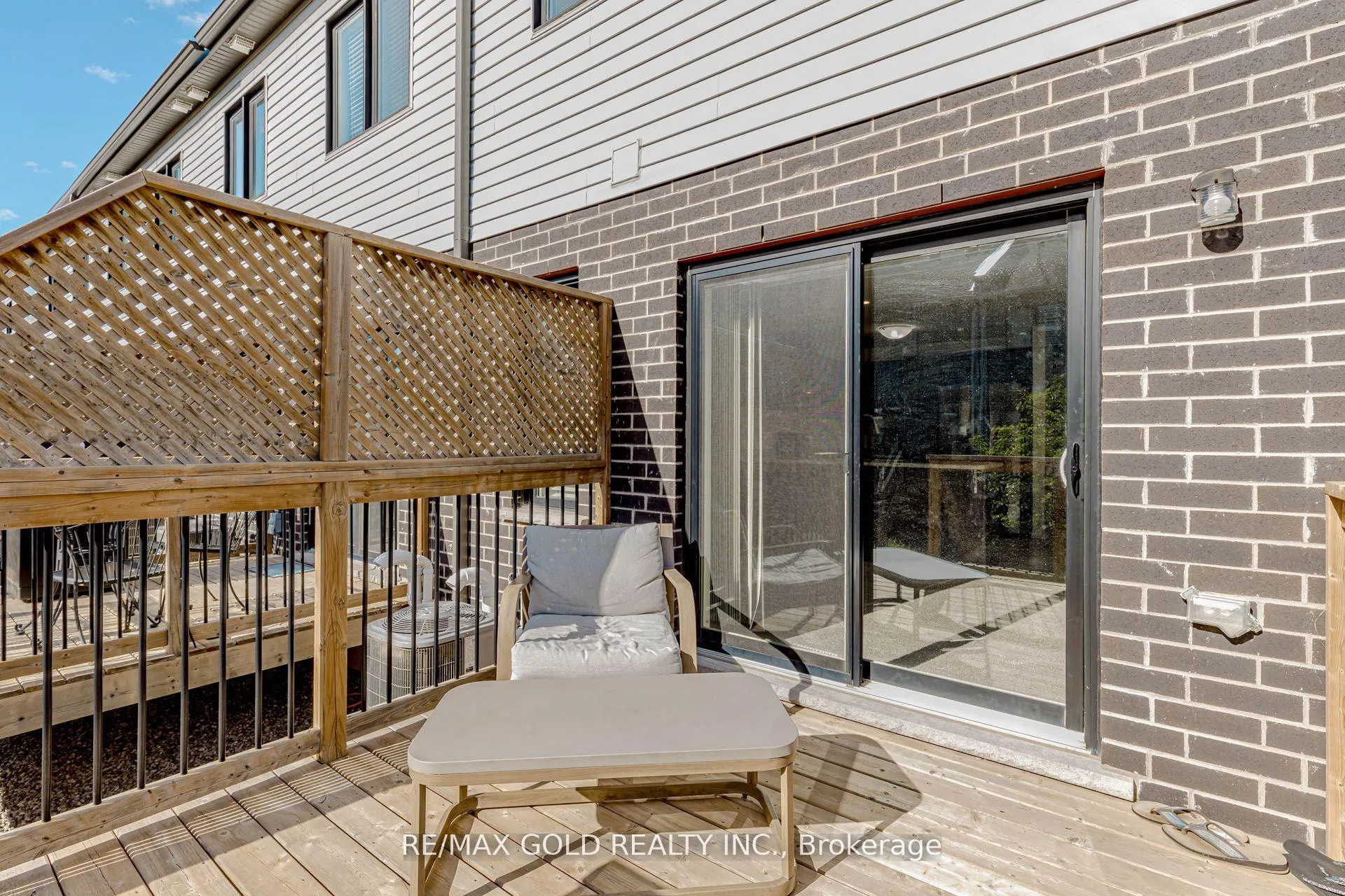 Photo 30 of 208 Woodmeadow Court, Kitchener — HOMEH