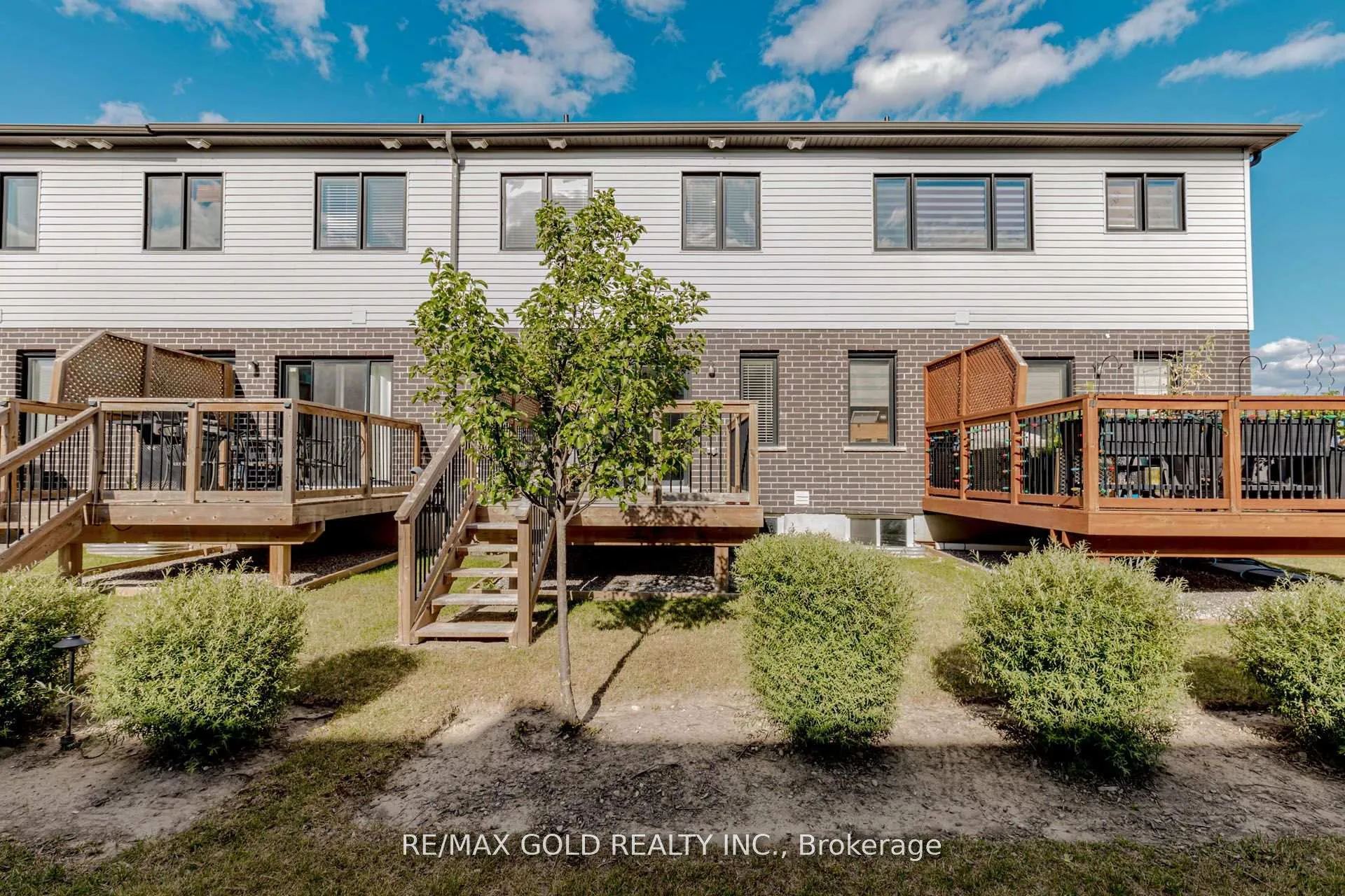 Photo 32 of 208 Woodmeadow Court, Kitchener — HOMEH