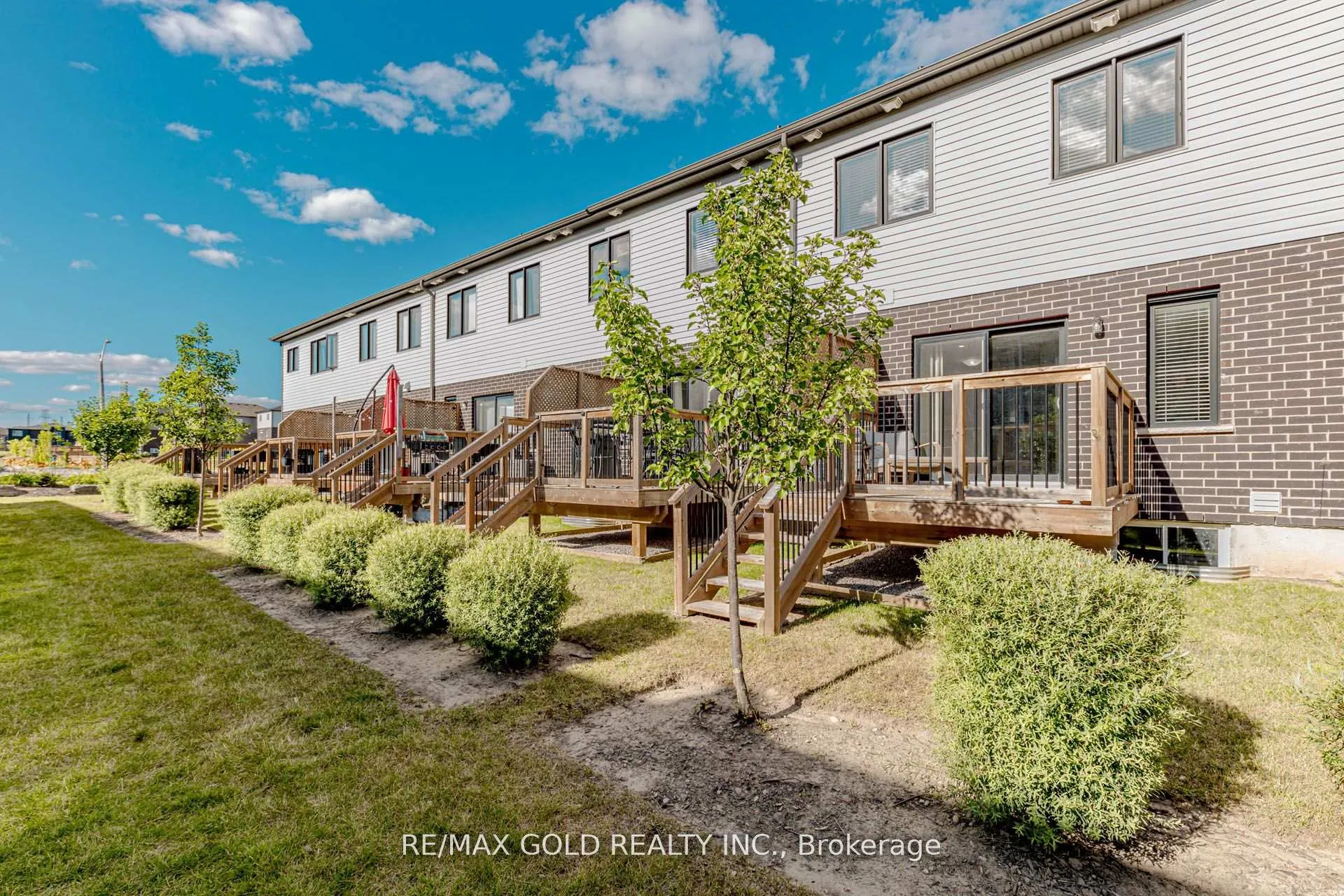 Photo 33 of 208 Woodmeadow Court, Kitchener — HOMEH
