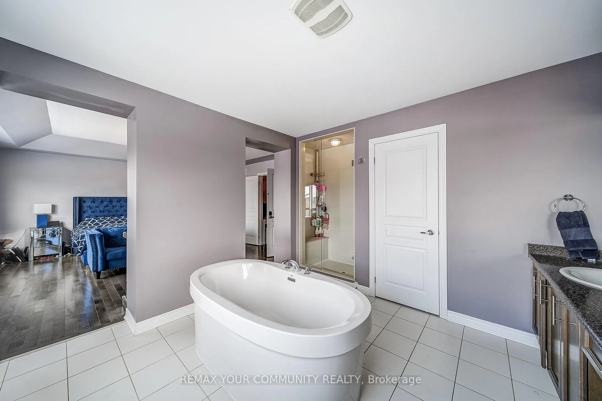 Photo 21 of 18 Beechener Street, Georgina, Sutton & Jackson's Point — HOMEH