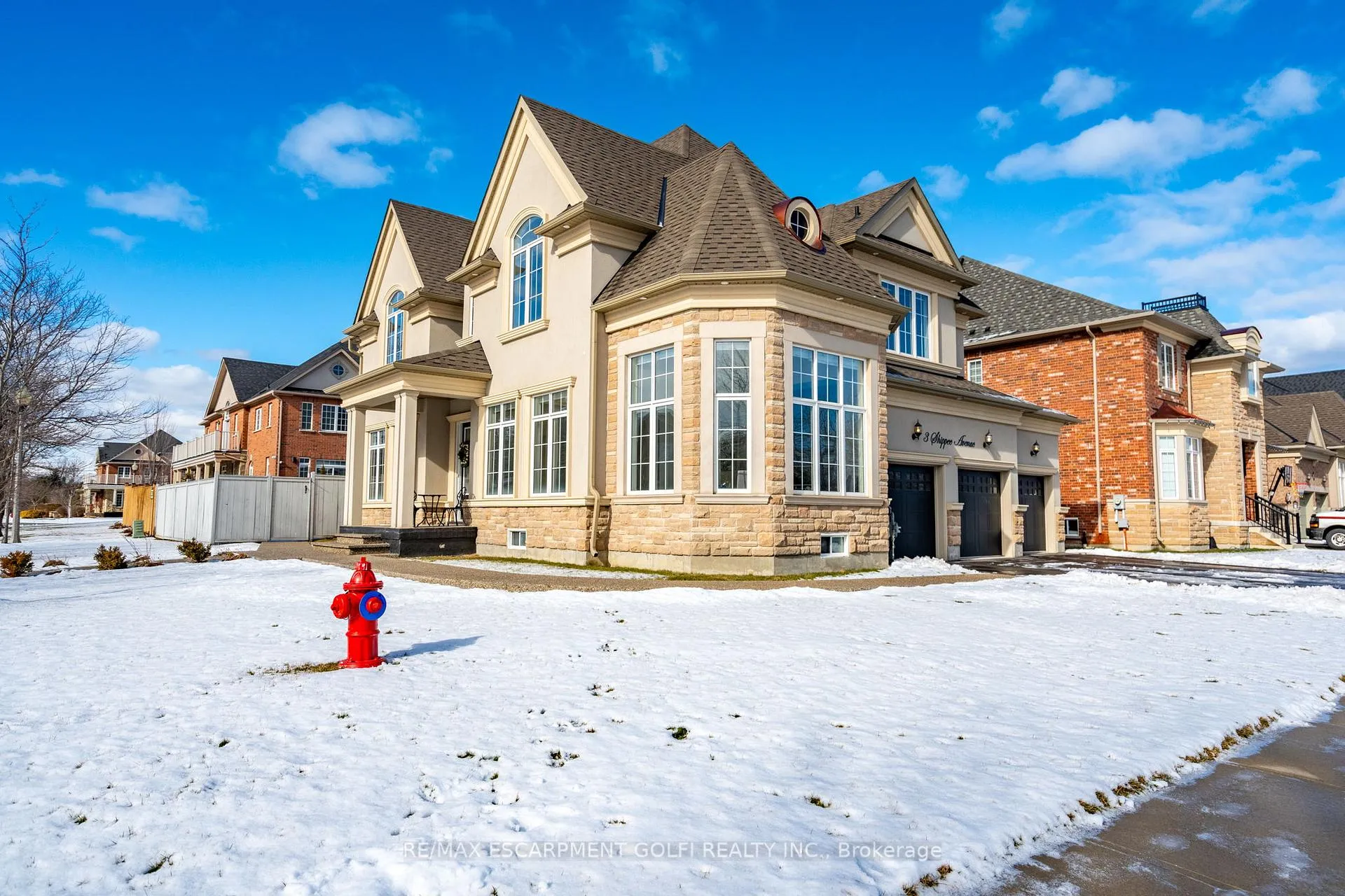 Photo 2 of 3 Shippee Avenue, Hamilton, Stoney Creek — HOMEH