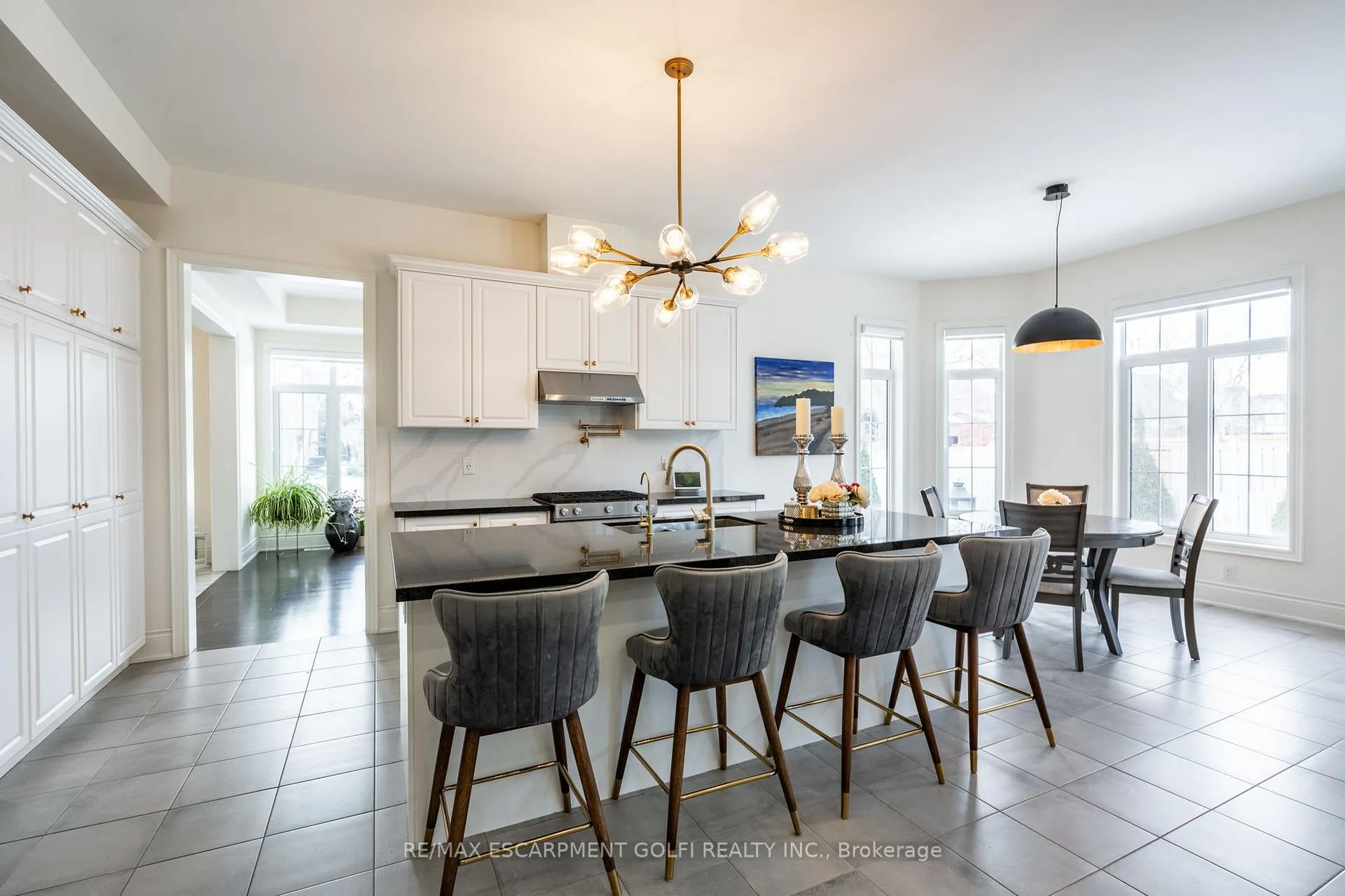 Photo 13 of 3 Shippee Avenue, Hamilton, Stoney Creek — HOMEH