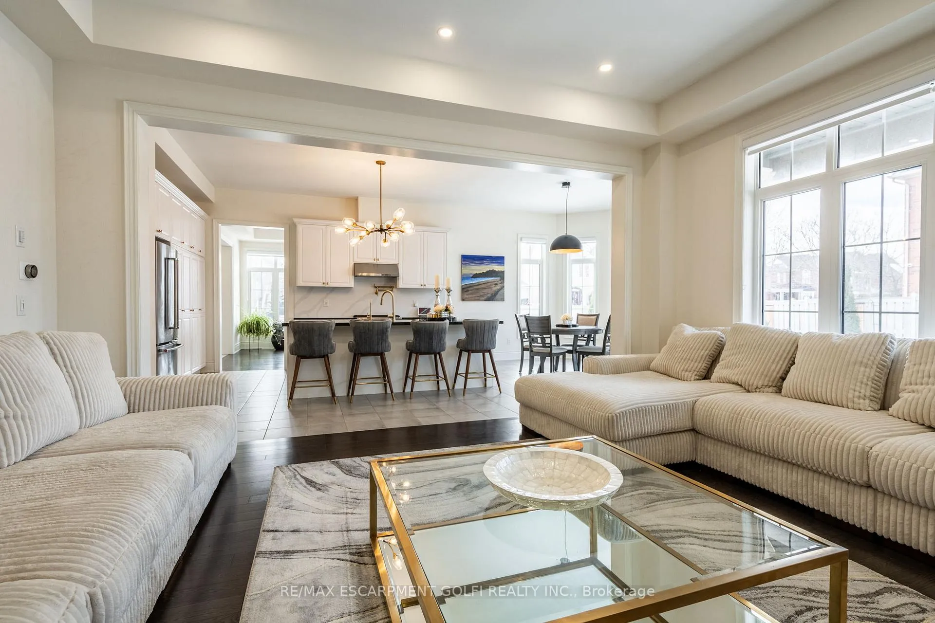 Photo 15 of 3 Shippee Avenue, Hamilton, Stoney Creek — HOMEH